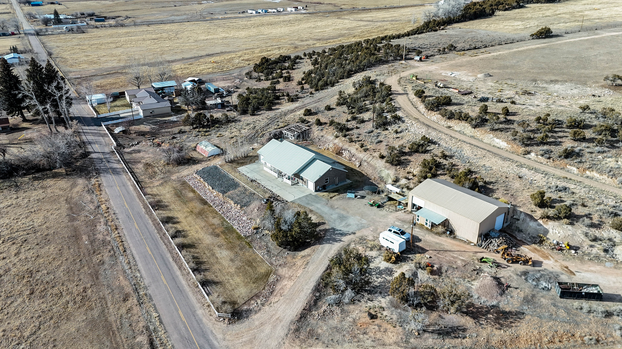 main property photo 30