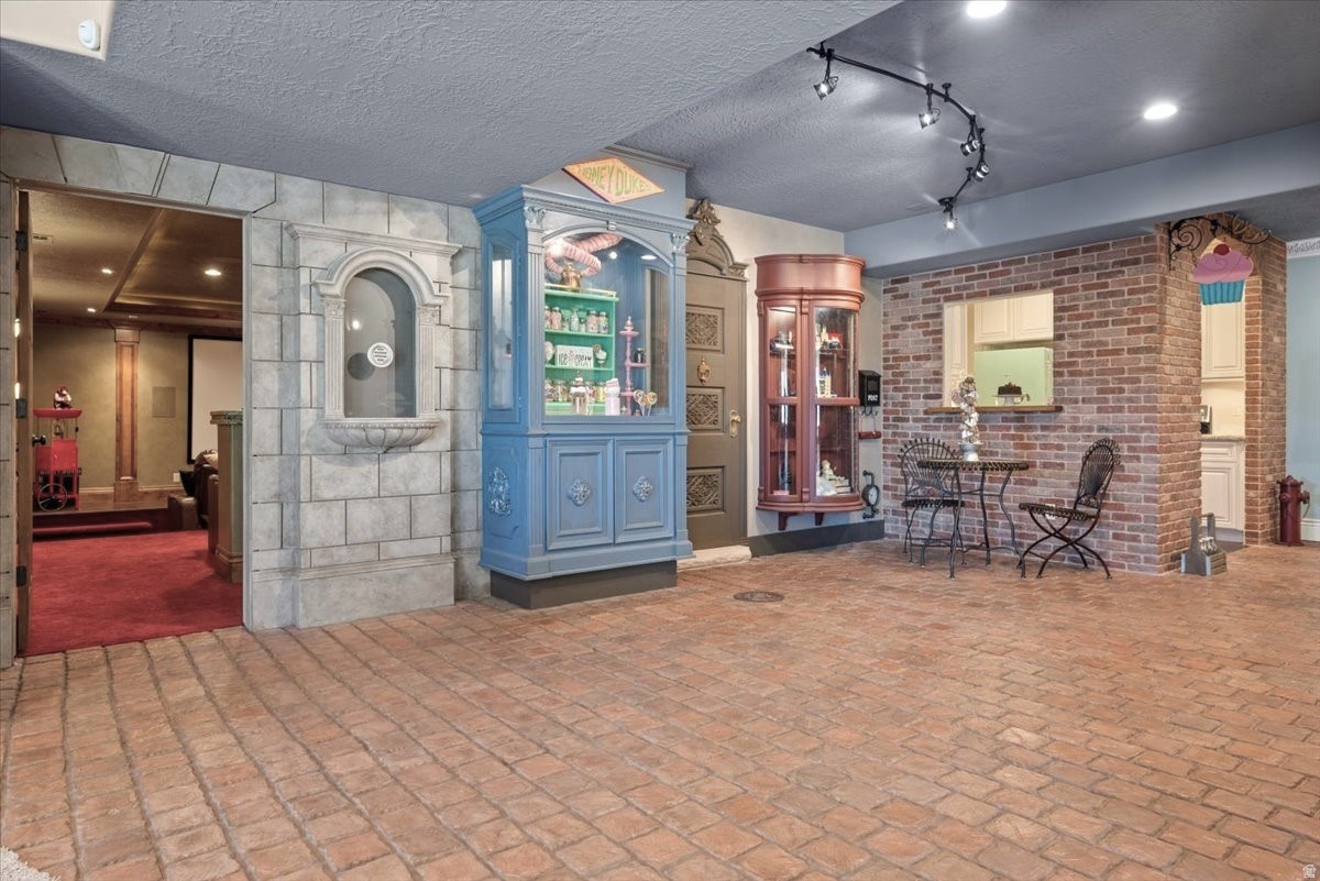 main property photo 63