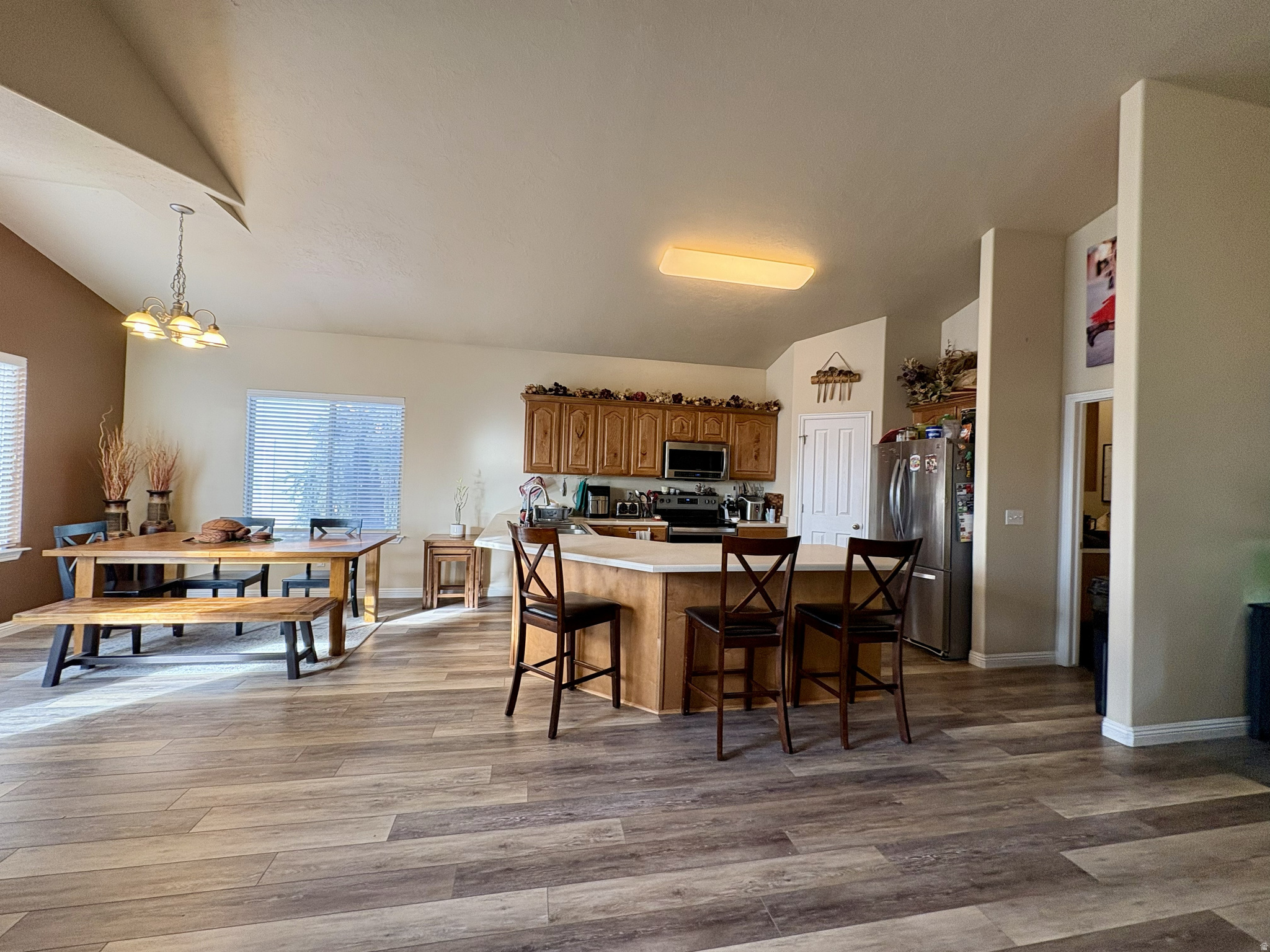 main property photo 5
