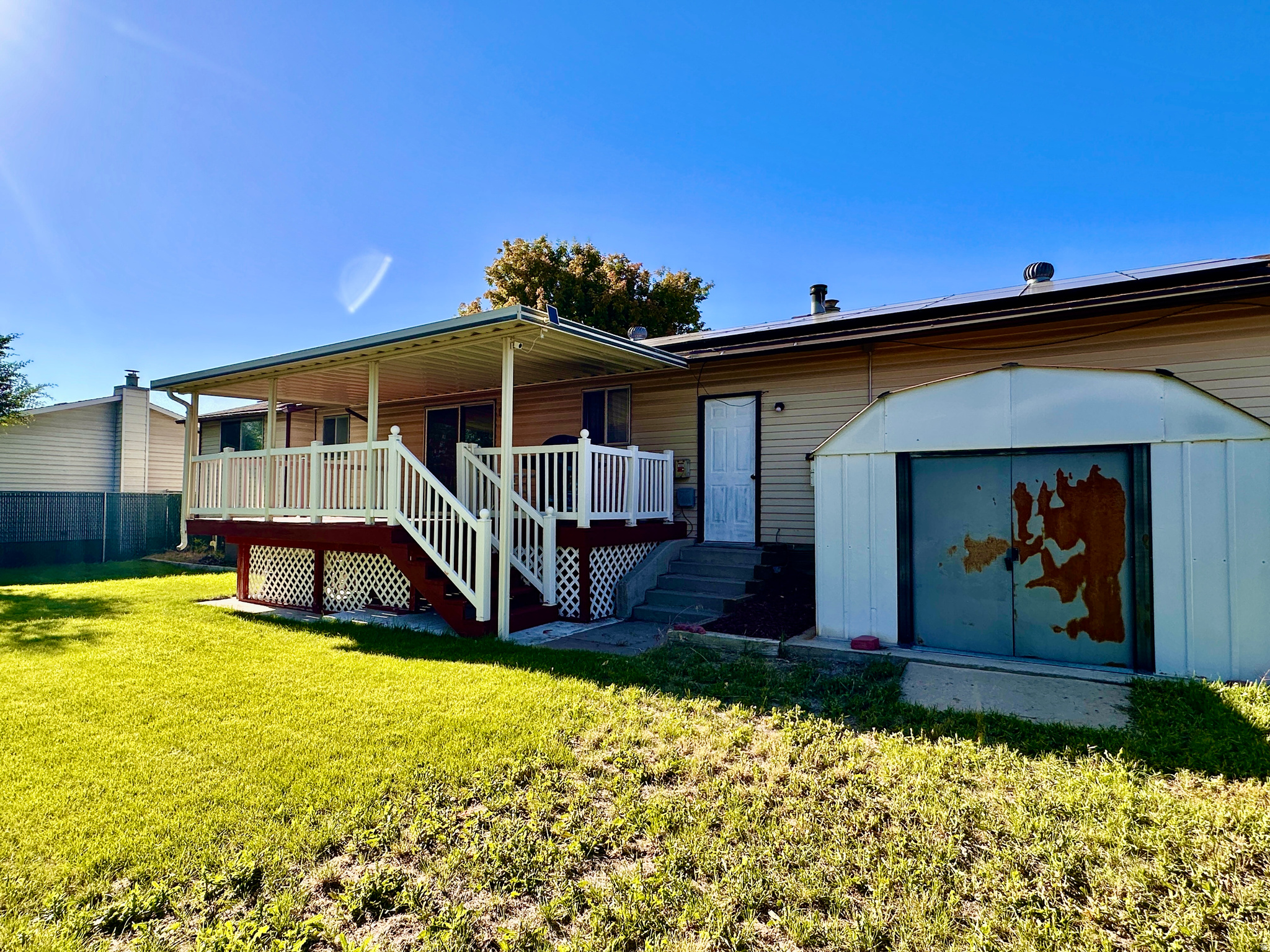 main property photo 40