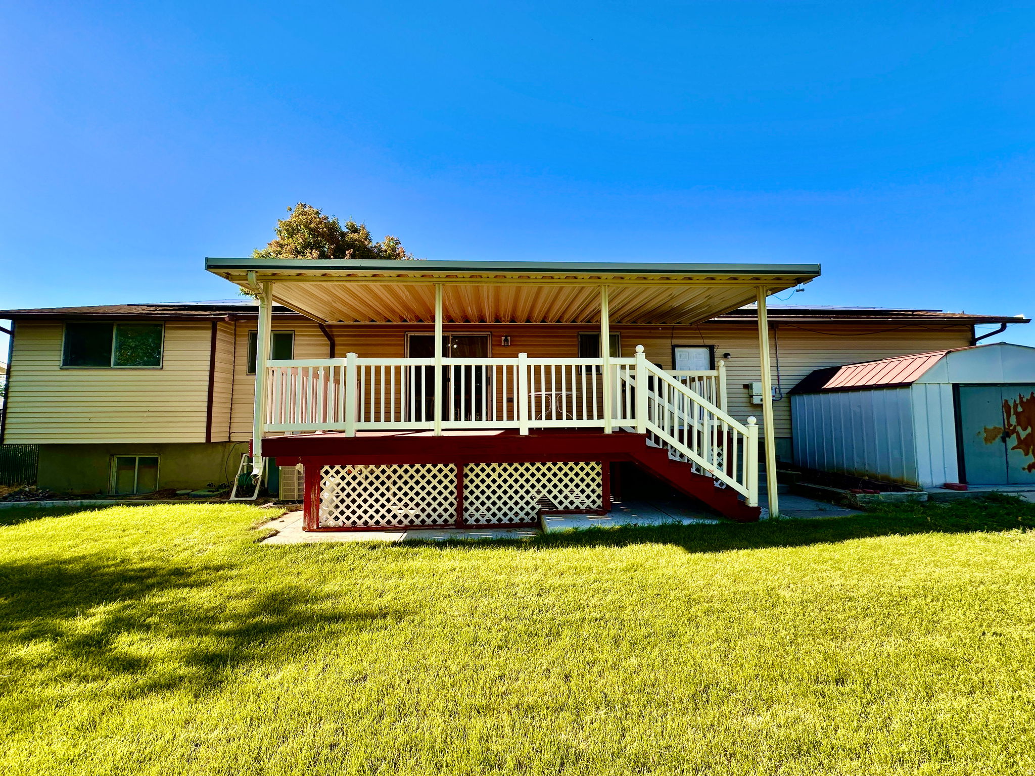 main property photo 41