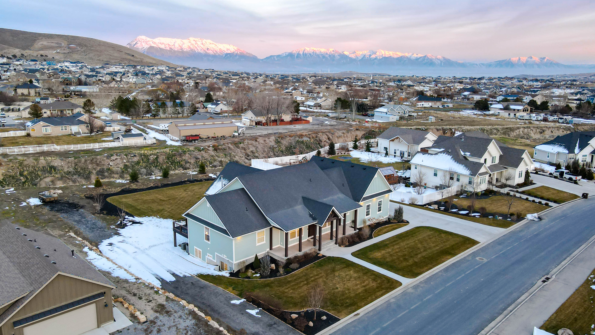 main property photo 10