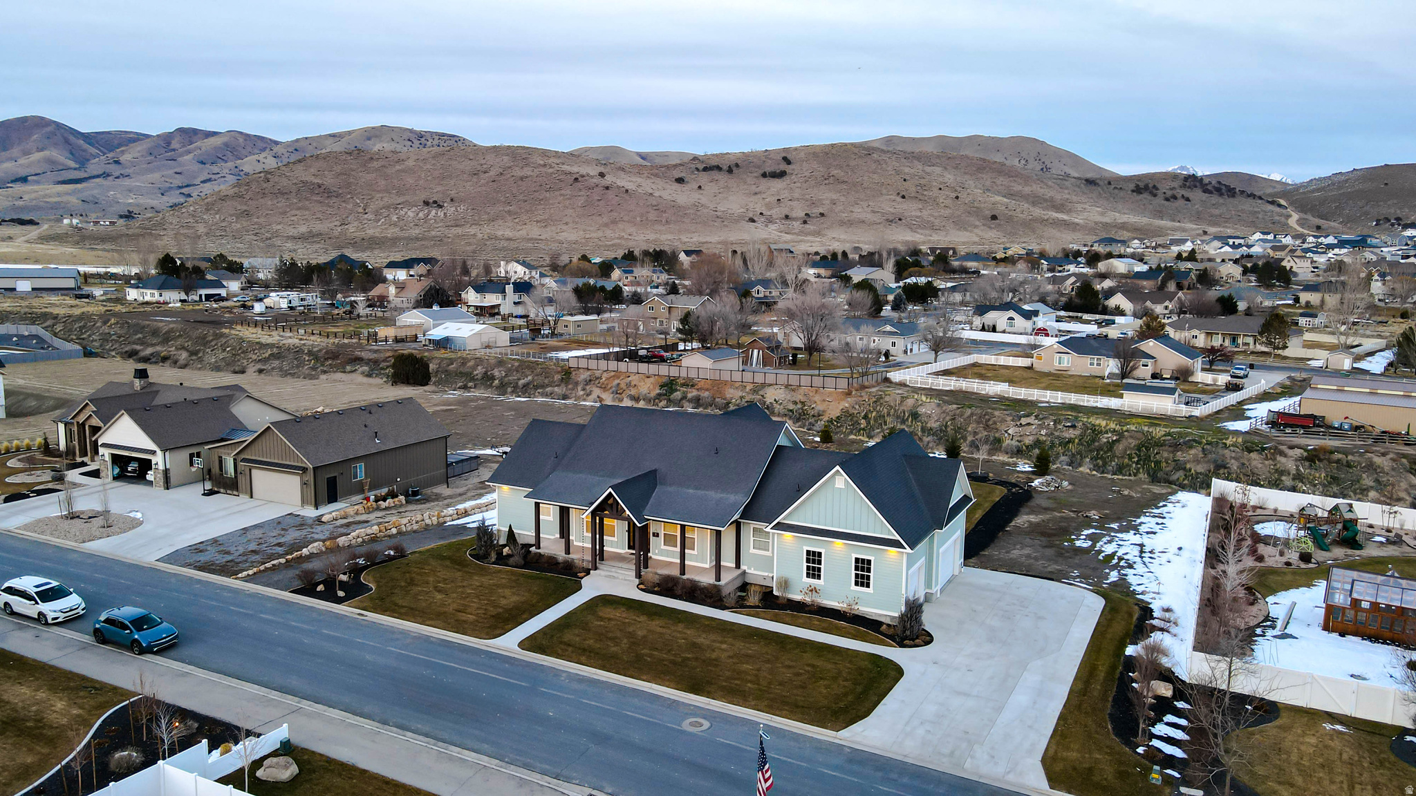 main property photo 12