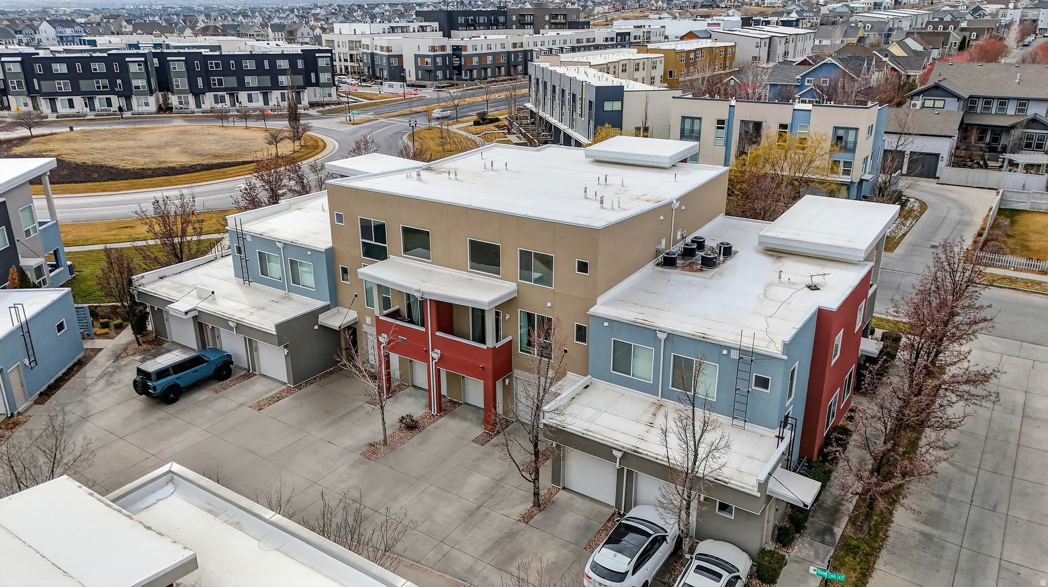 main property photo 27