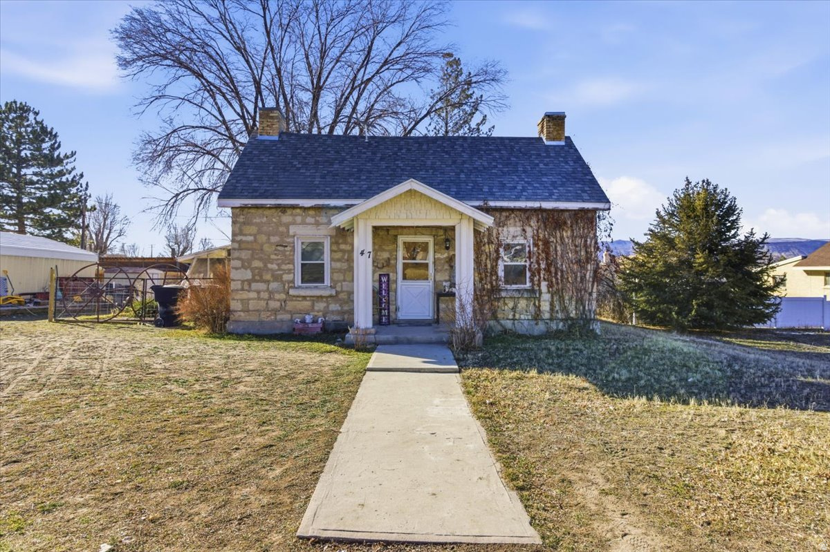 main property photo 41
