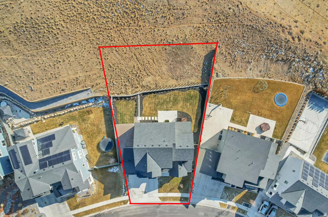 main property photo 51