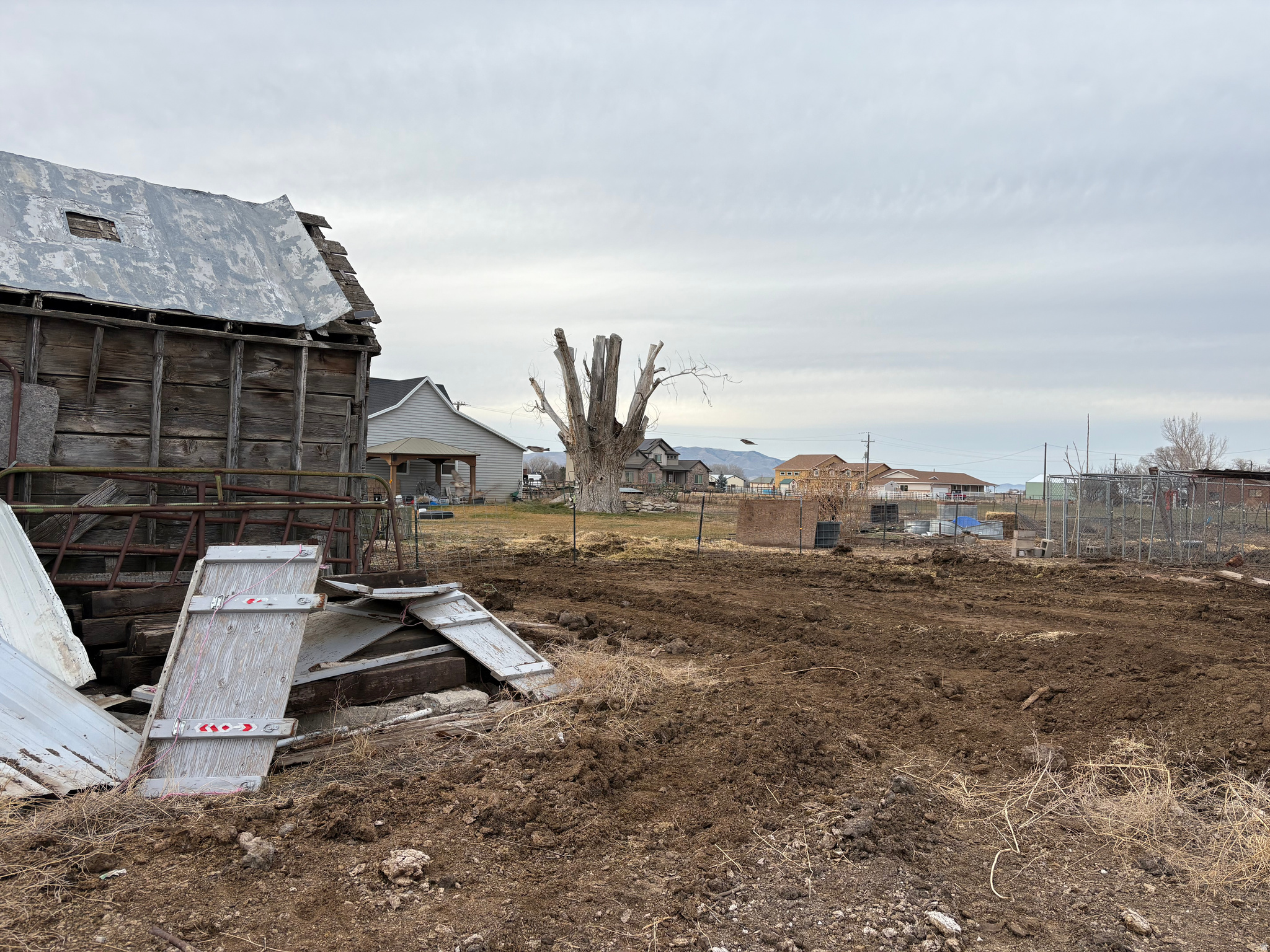 main property photo 13