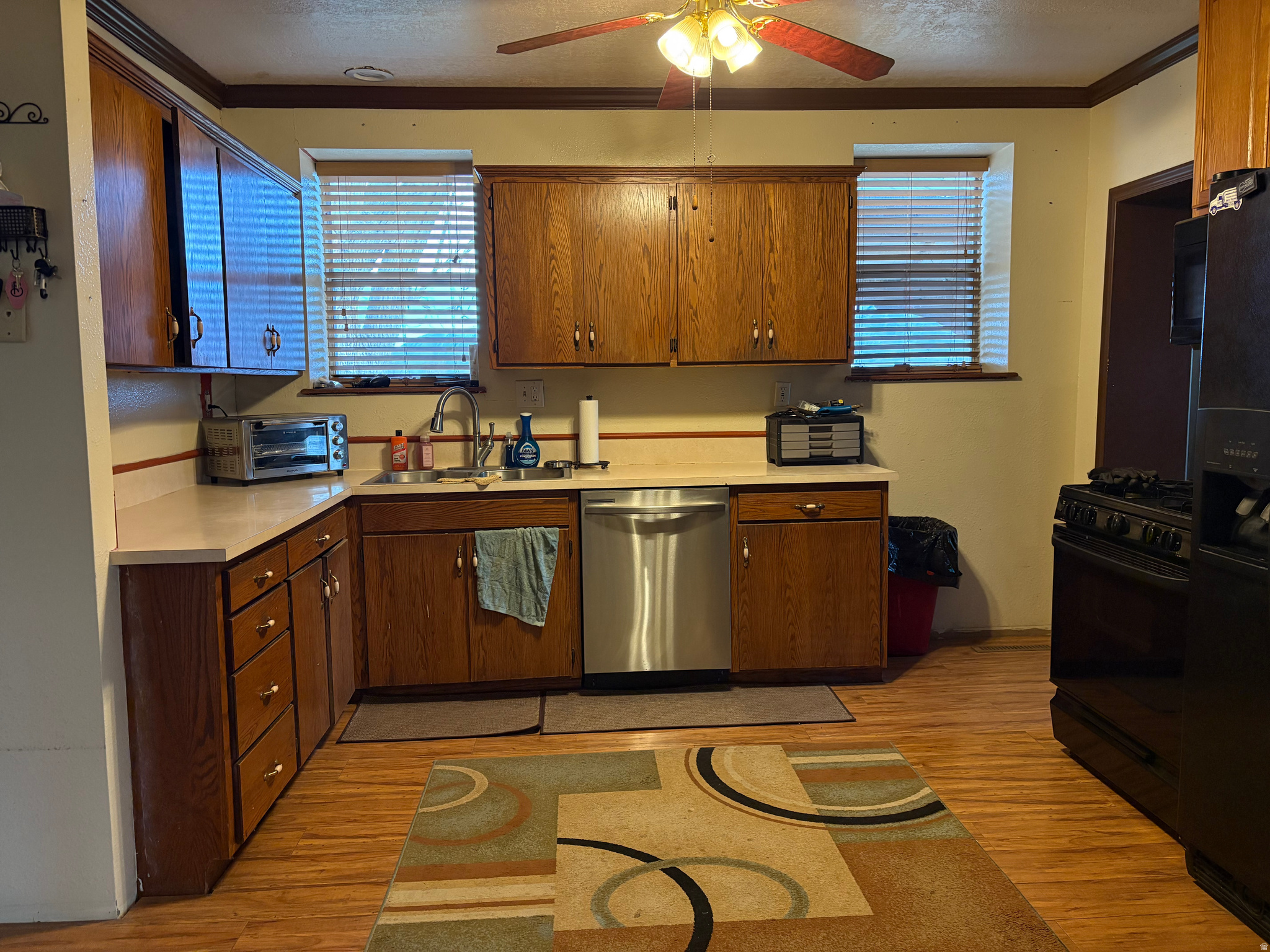 main property photo 16