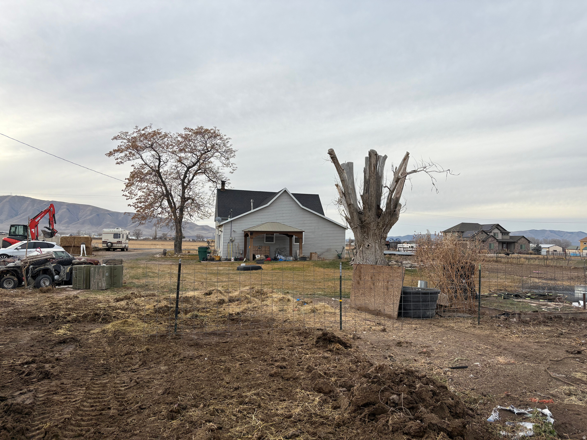 main property photo 6