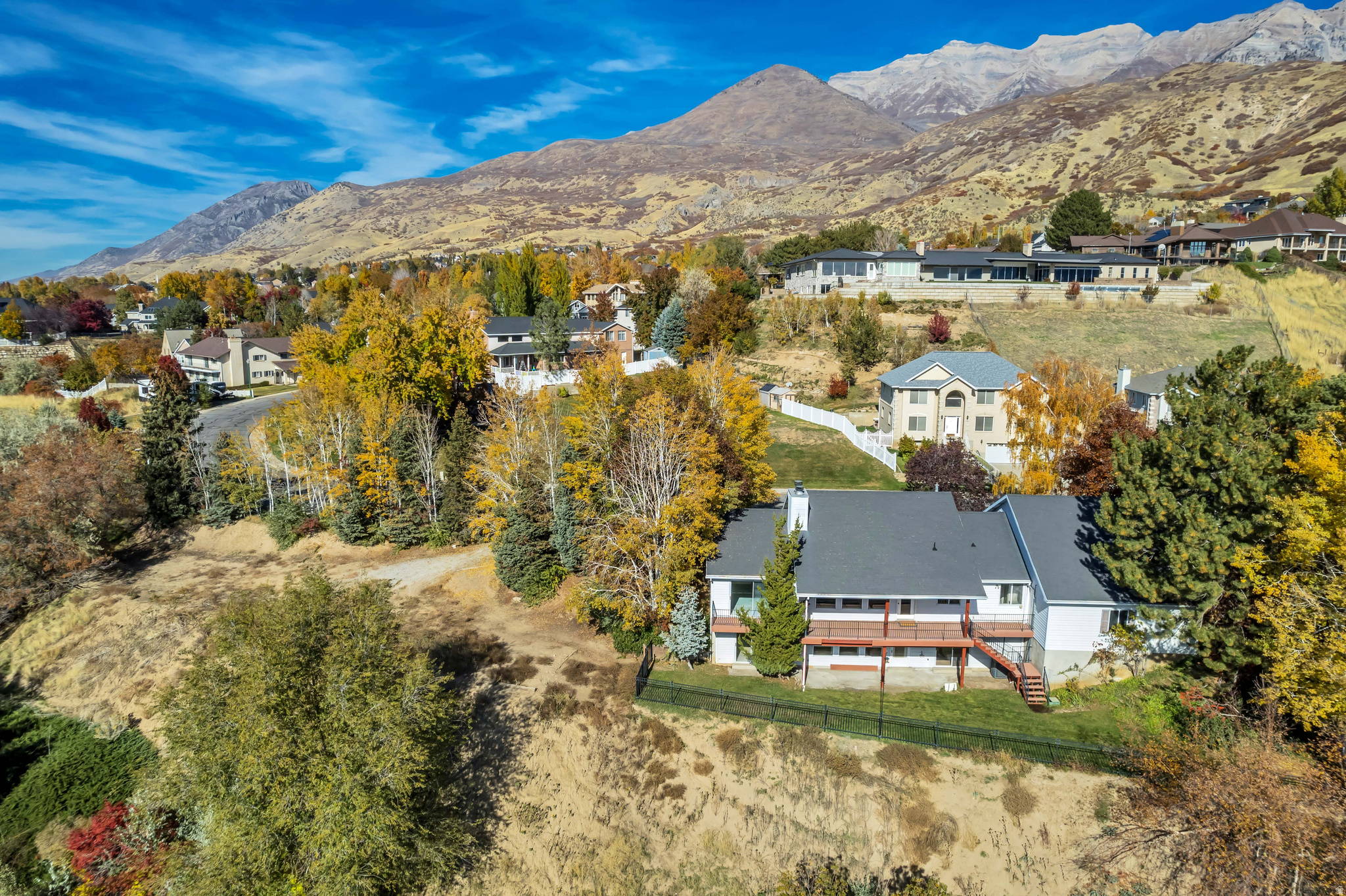 main property photo 8