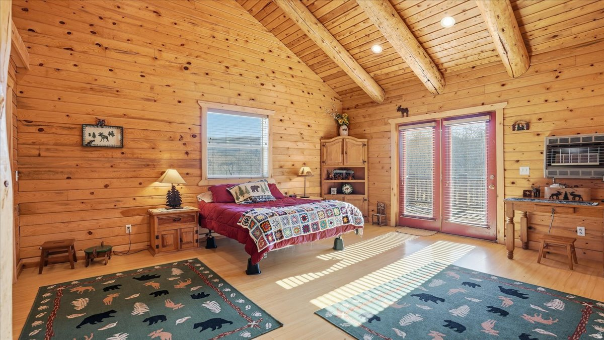 main property photo 18