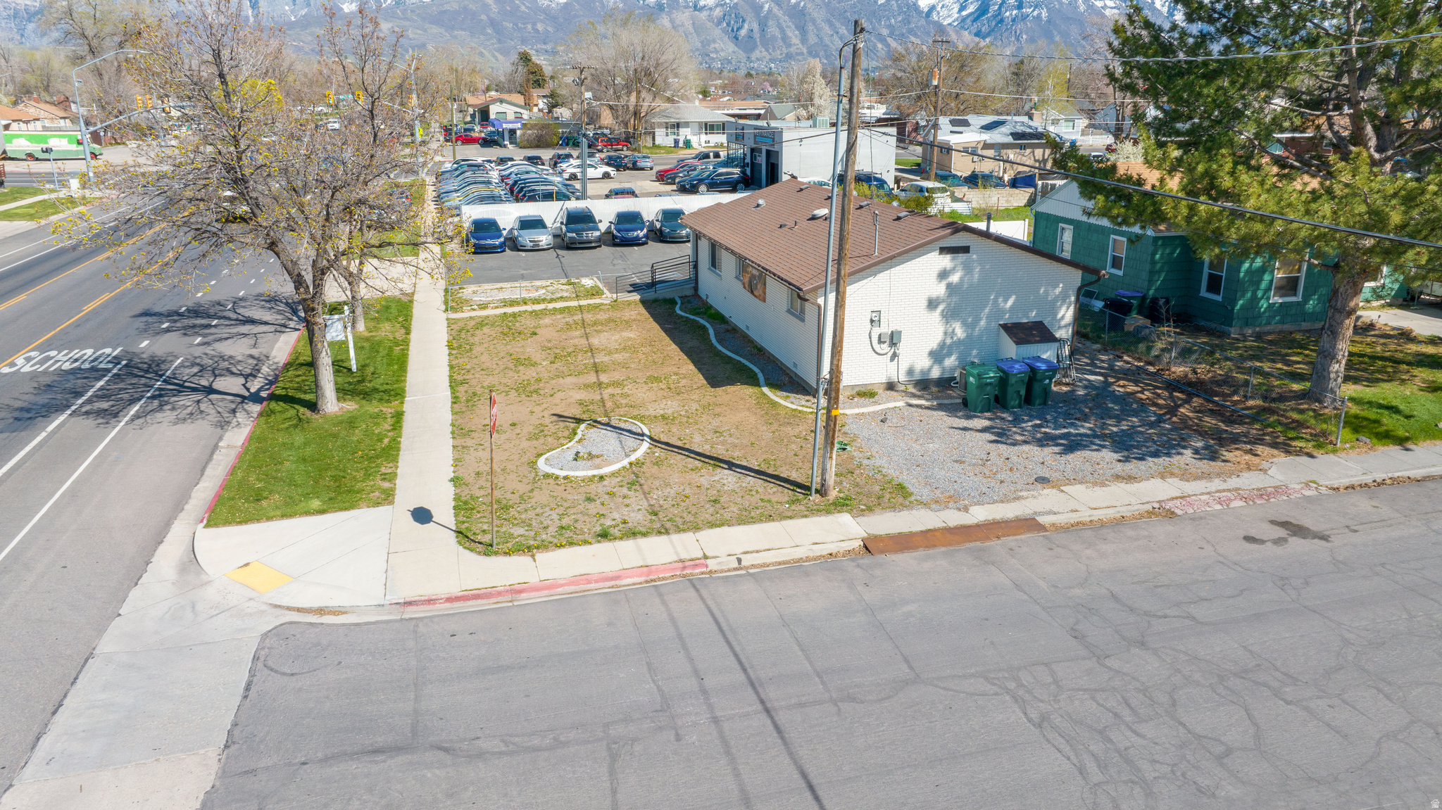 main property photo 6