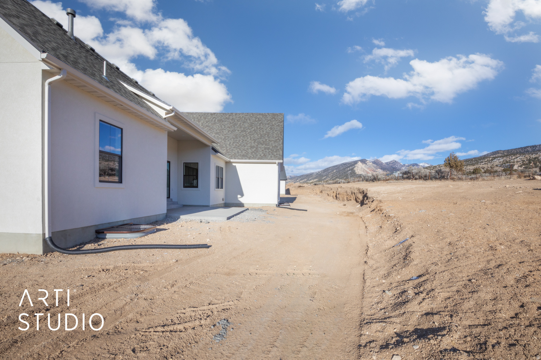 main property photo 50
