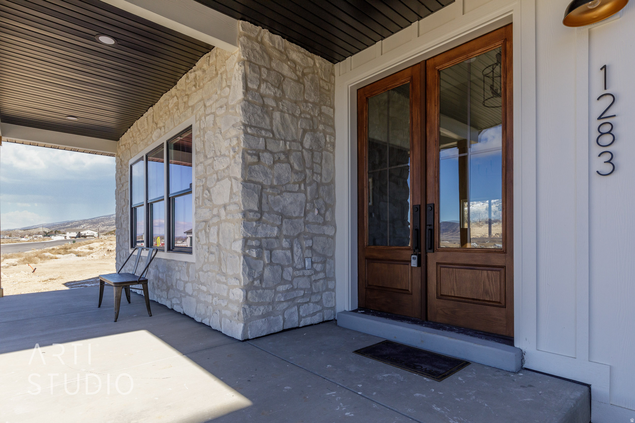 main property photo 3