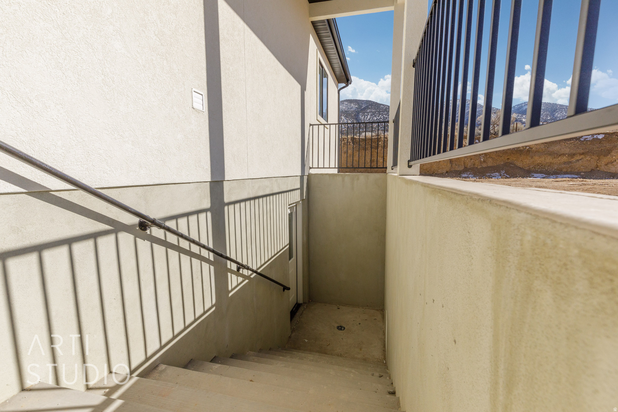 main property photo 45