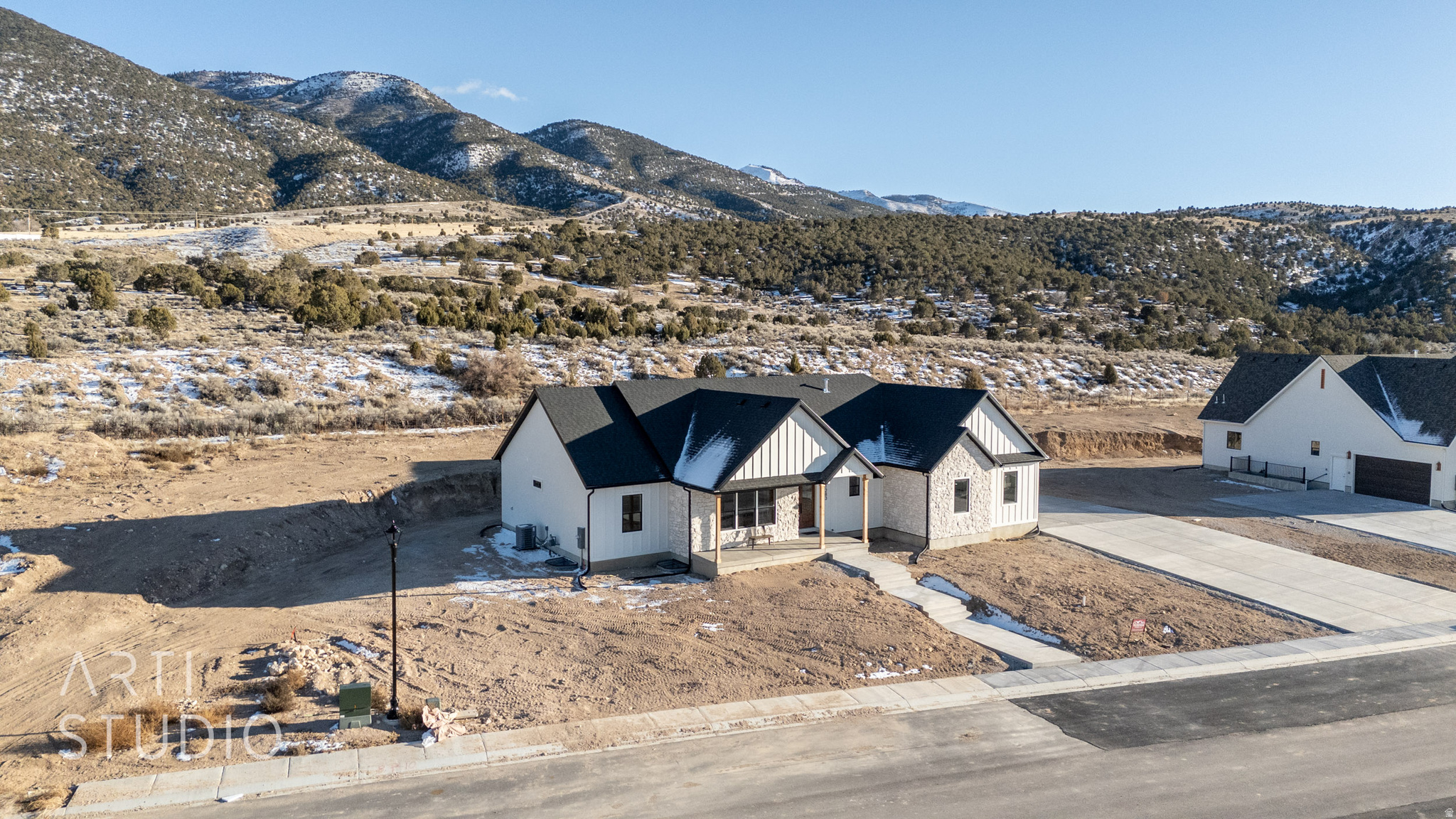 main property photo 50