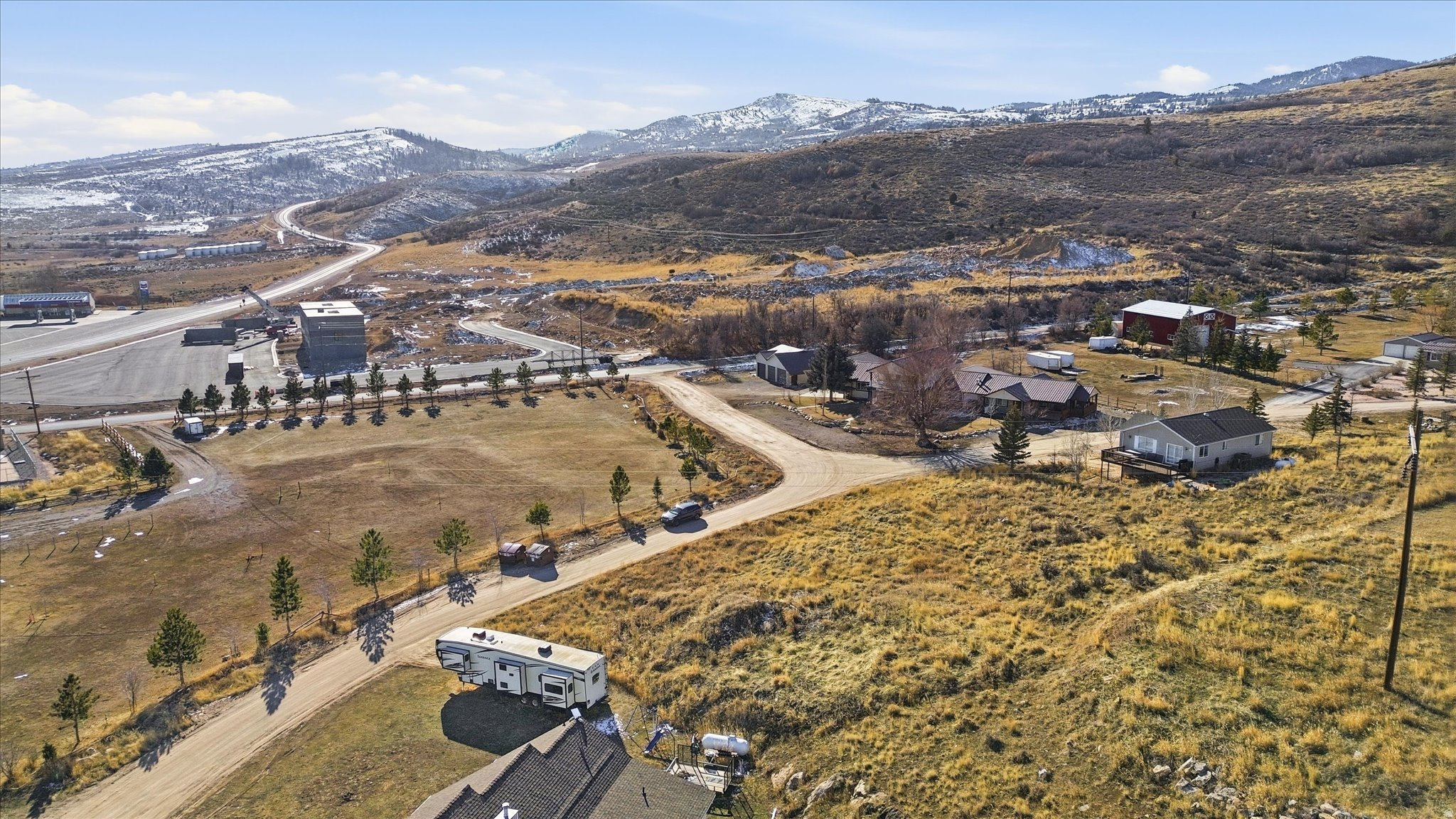 main property photo 16