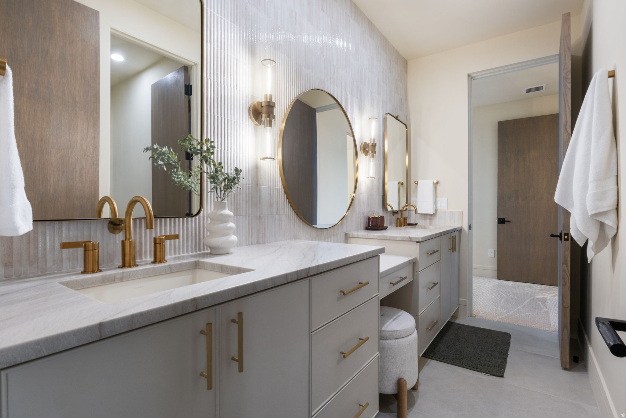 main property photo 76