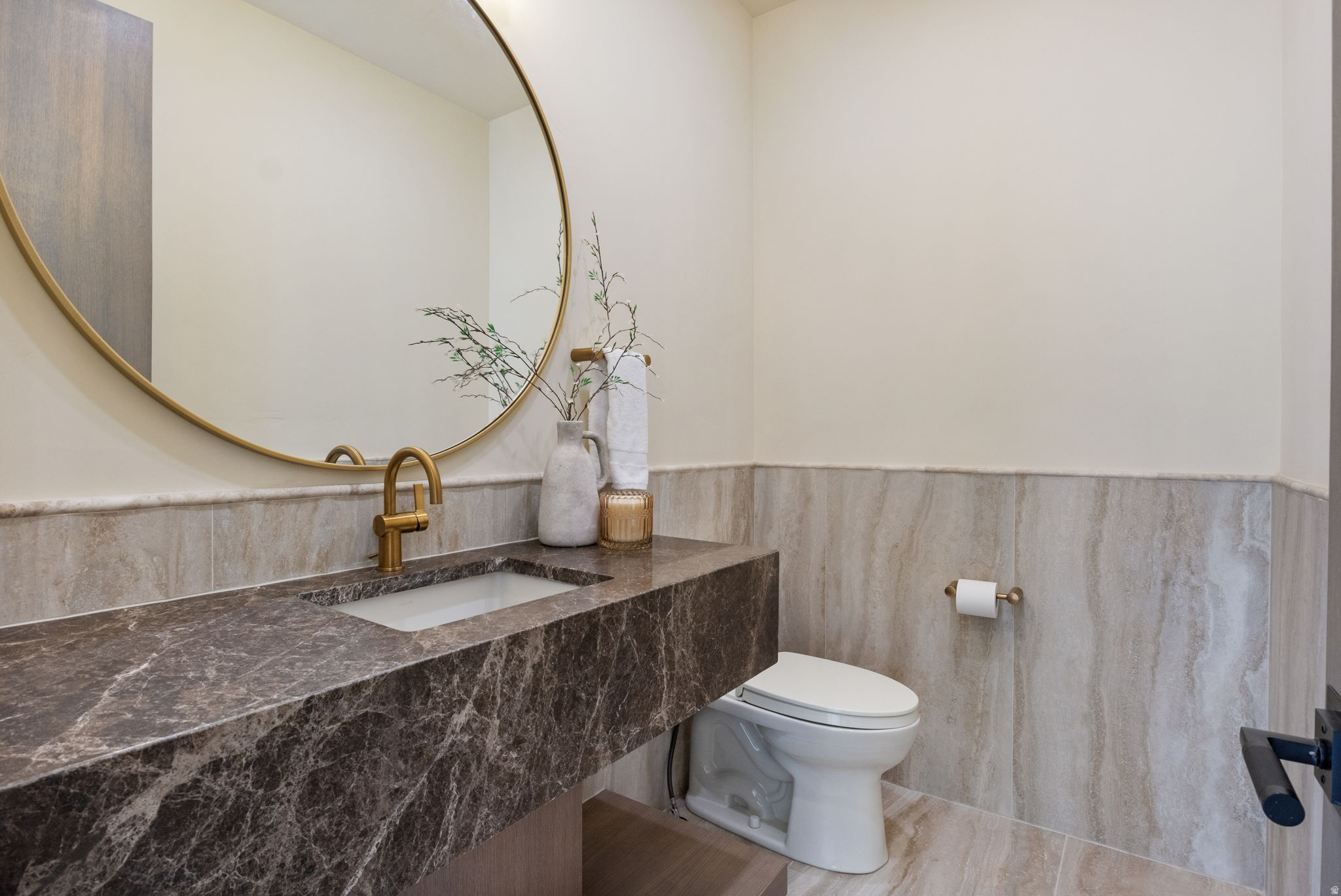 main property photo 77