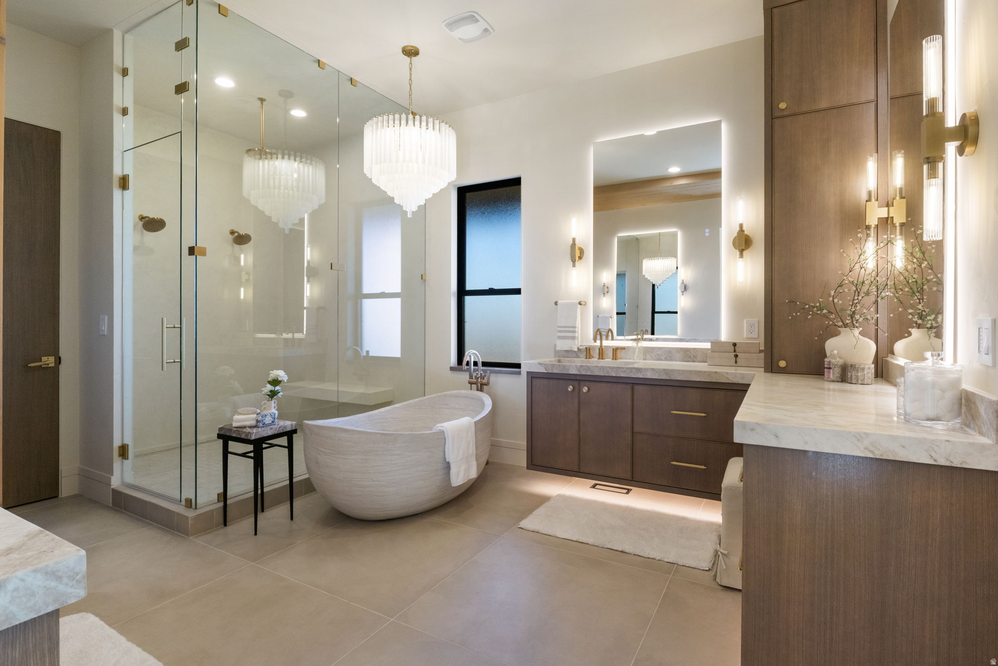 main property photo 80