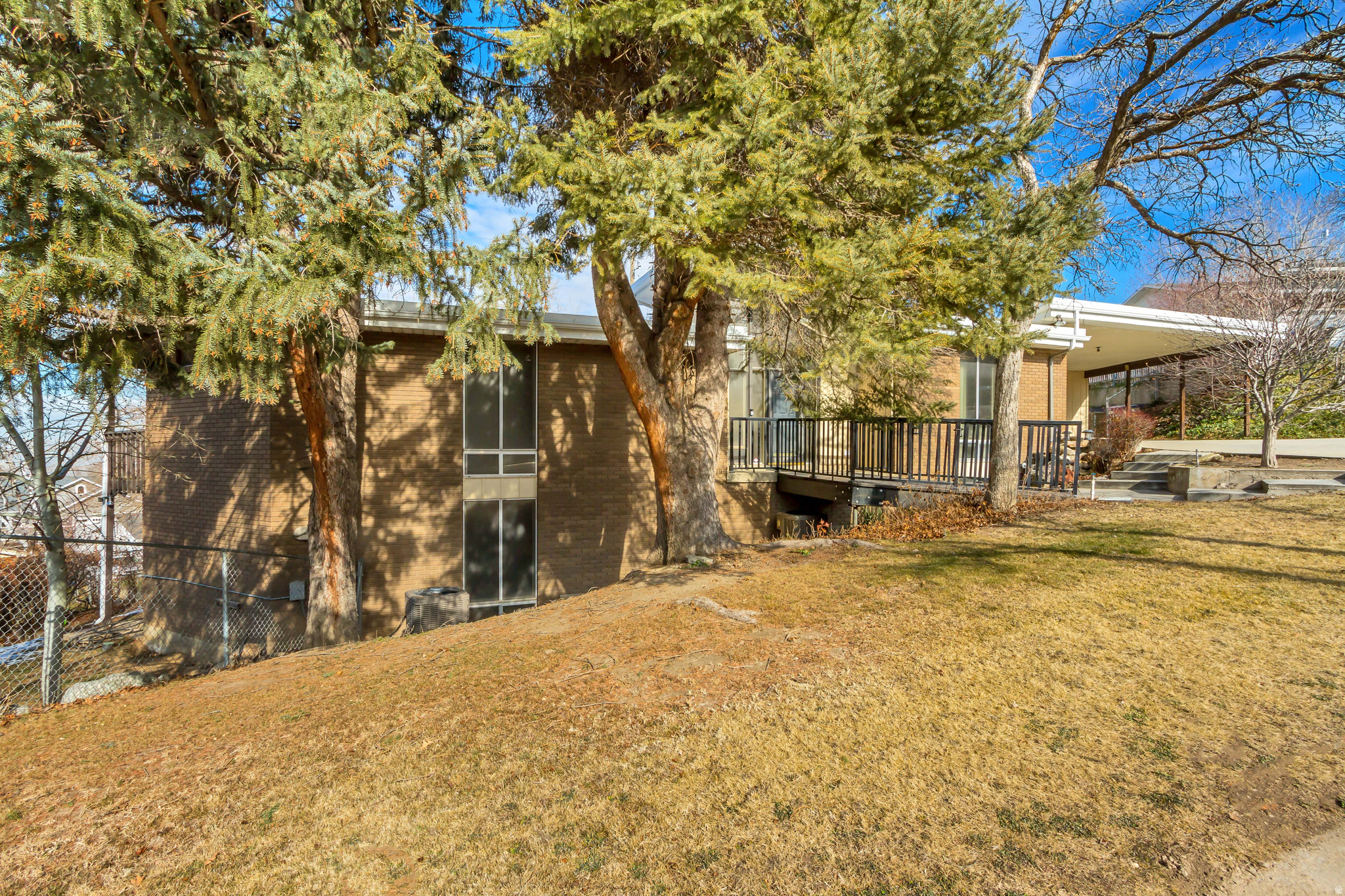 main property photo 49