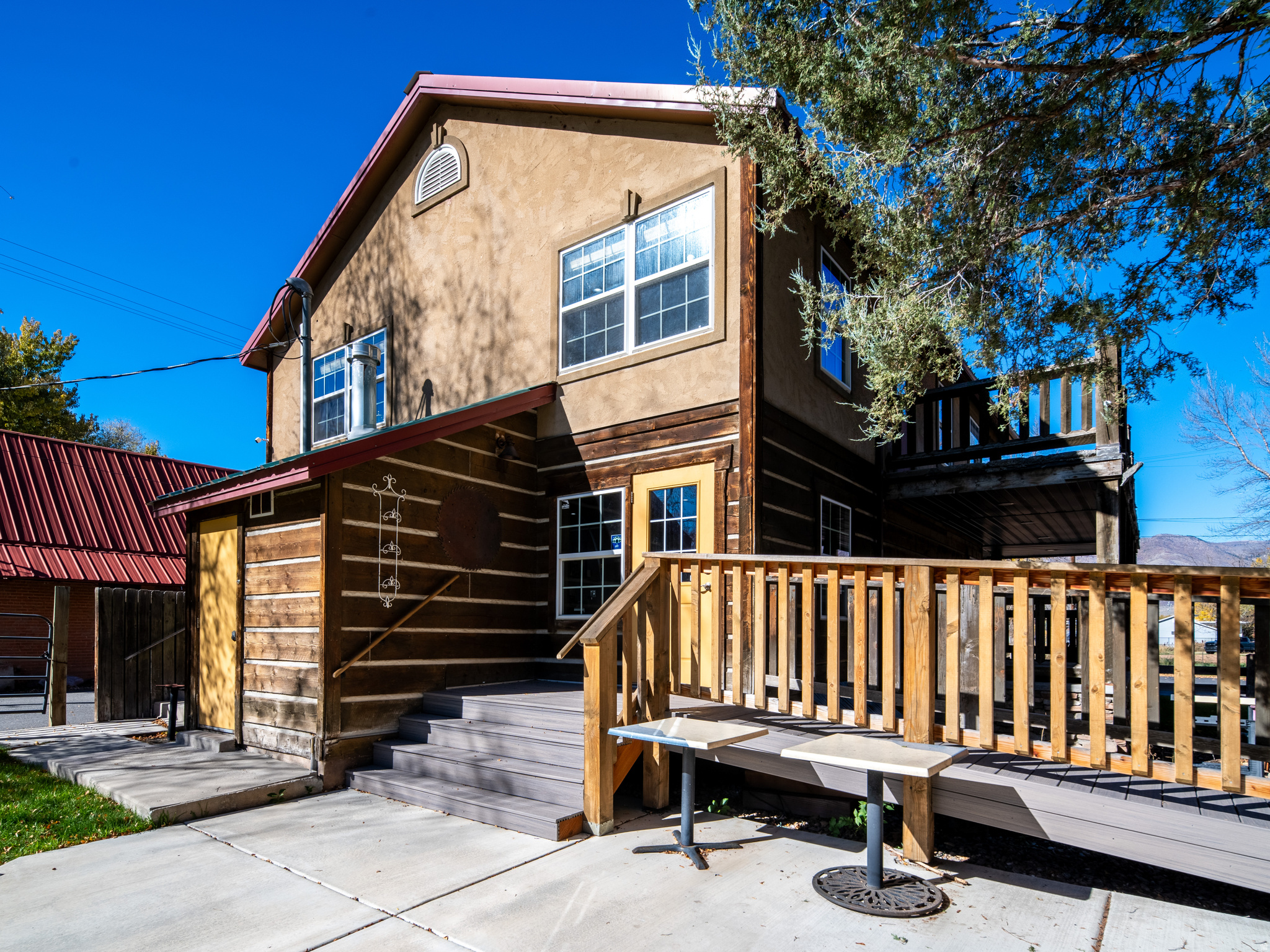 main property photo 9