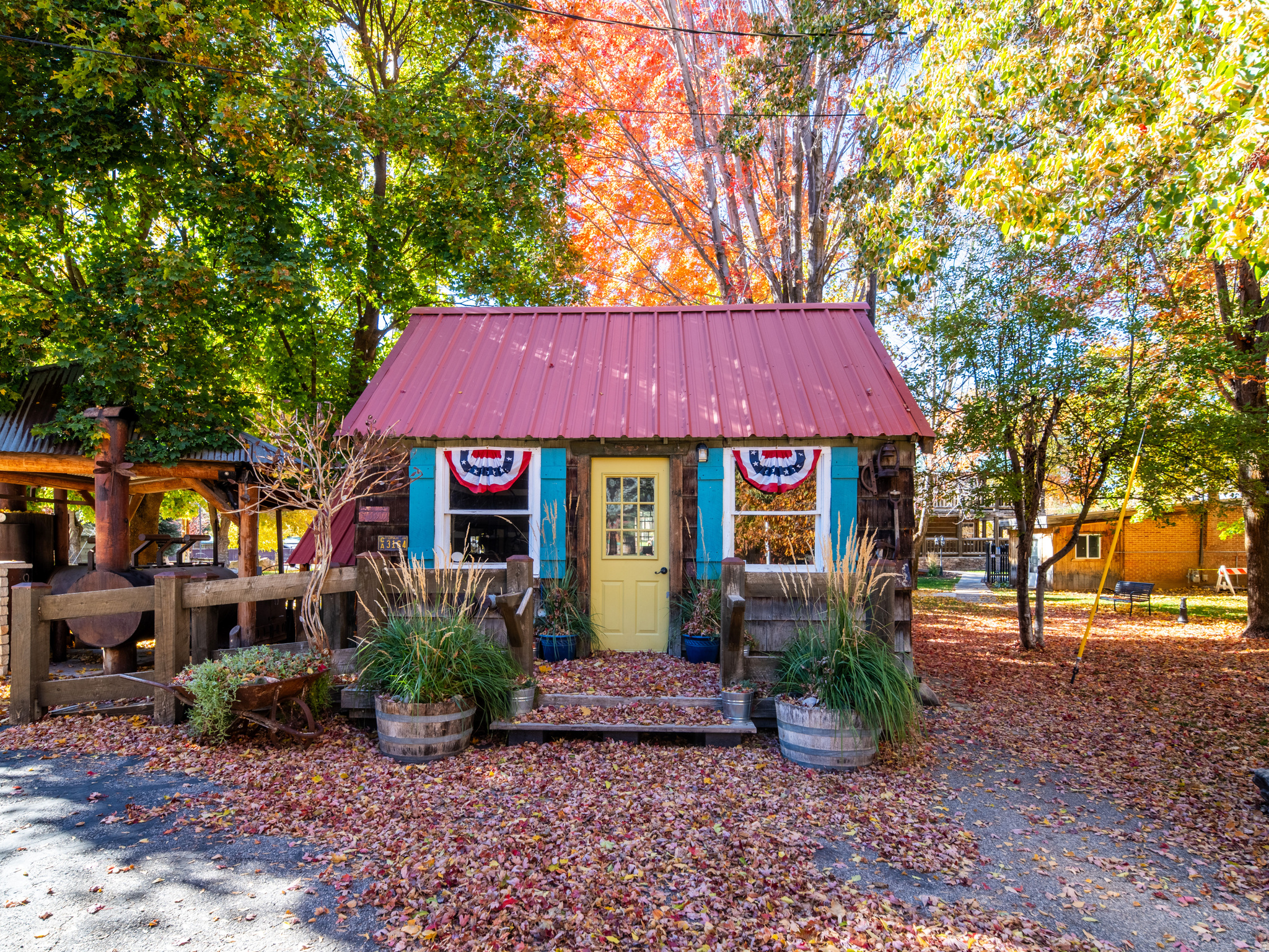 main property photo 28