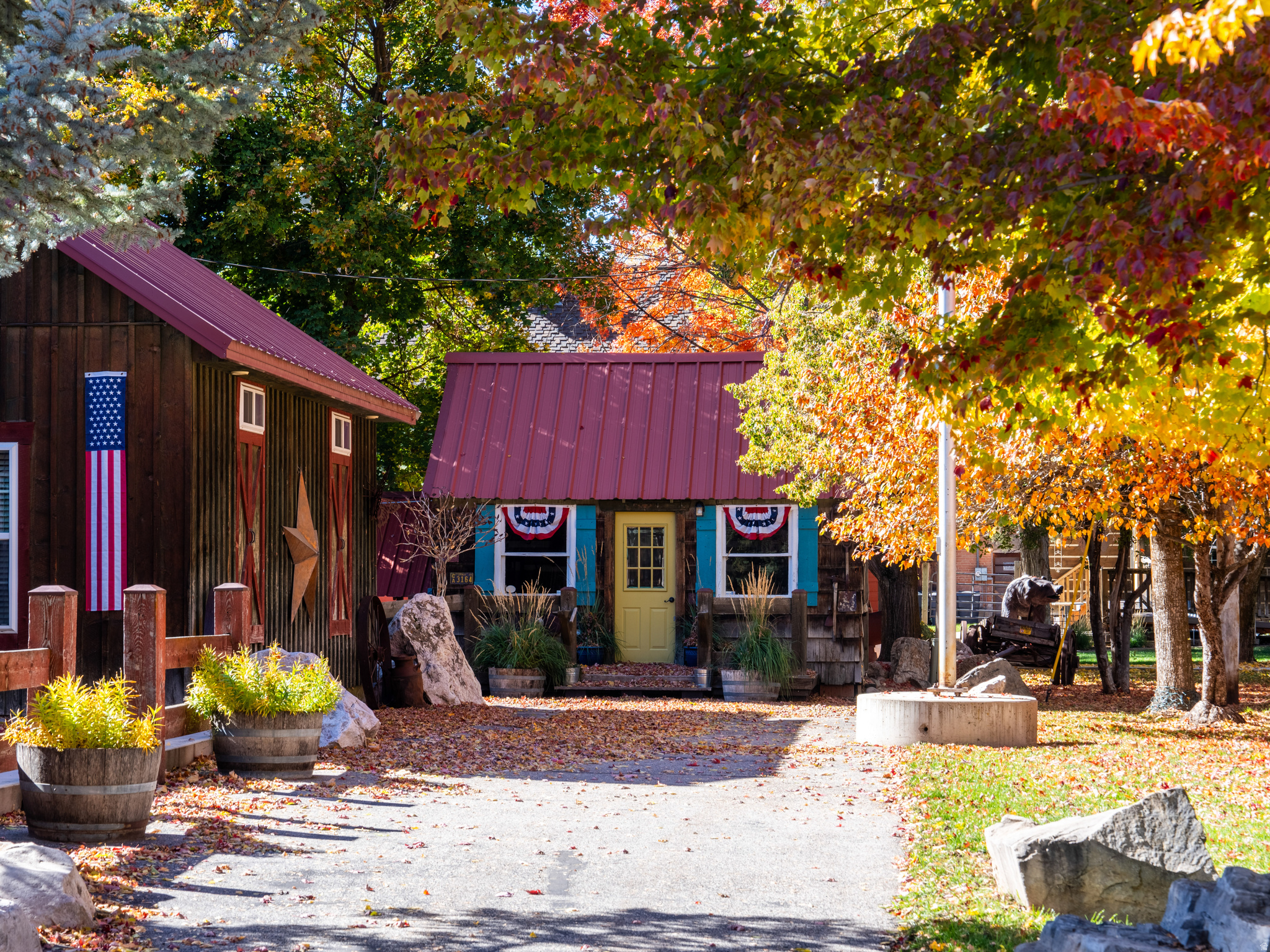 main property photo 30