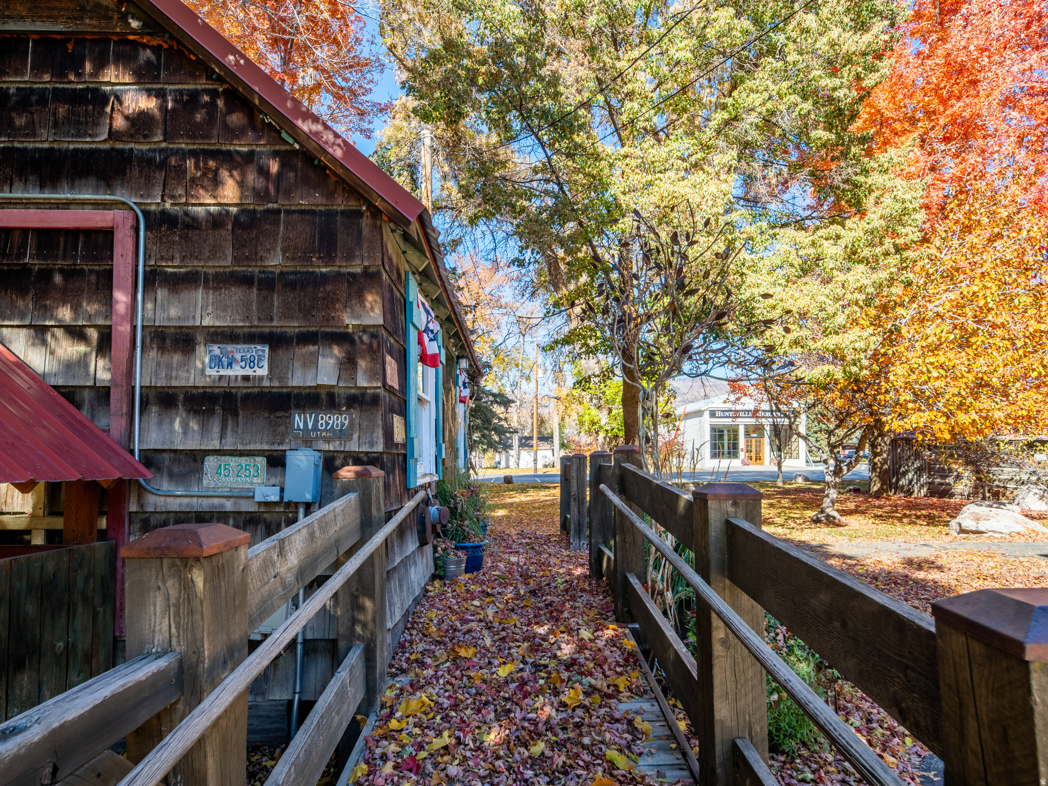 main property photo 32
