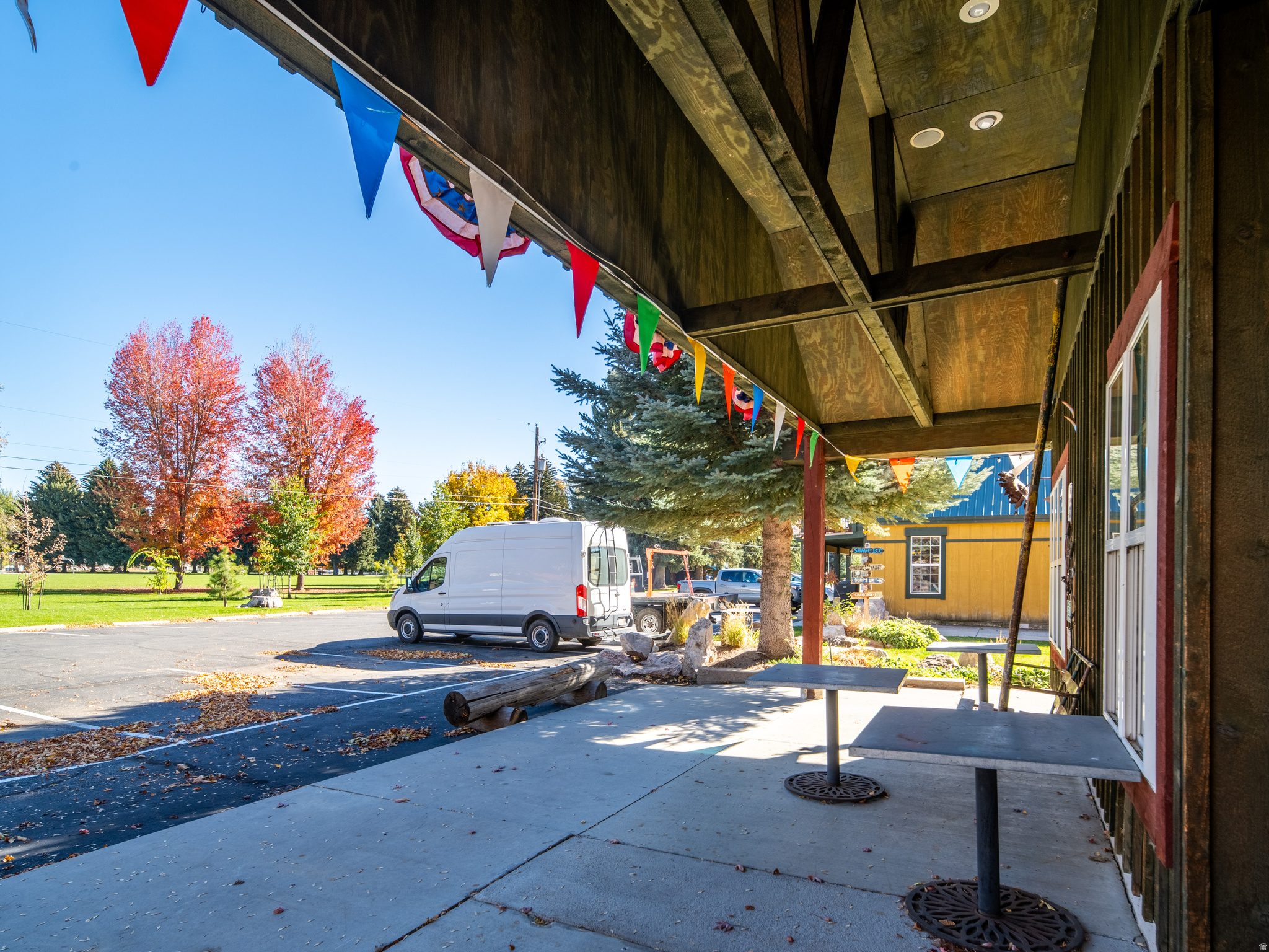 main property photo 9