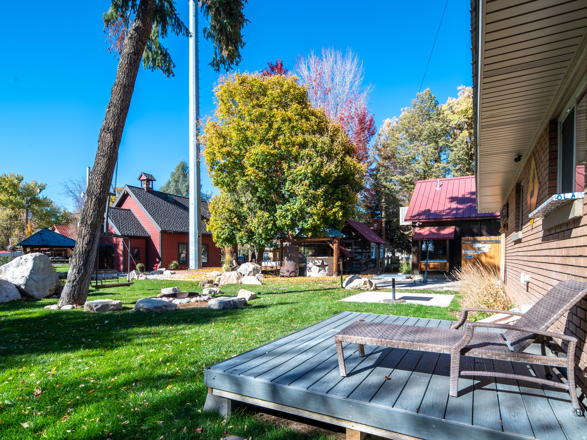 main property photo 18