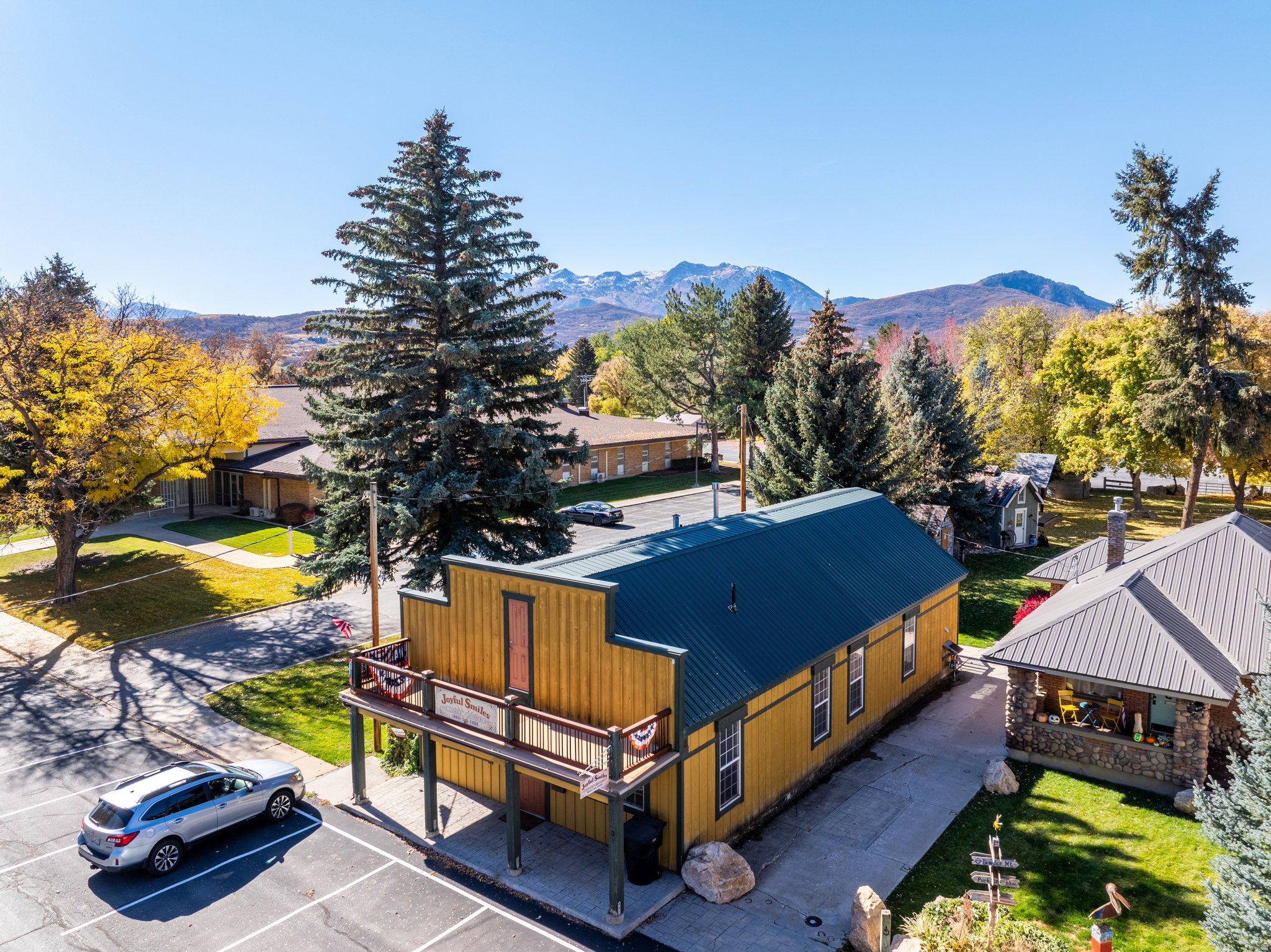main property photo 23