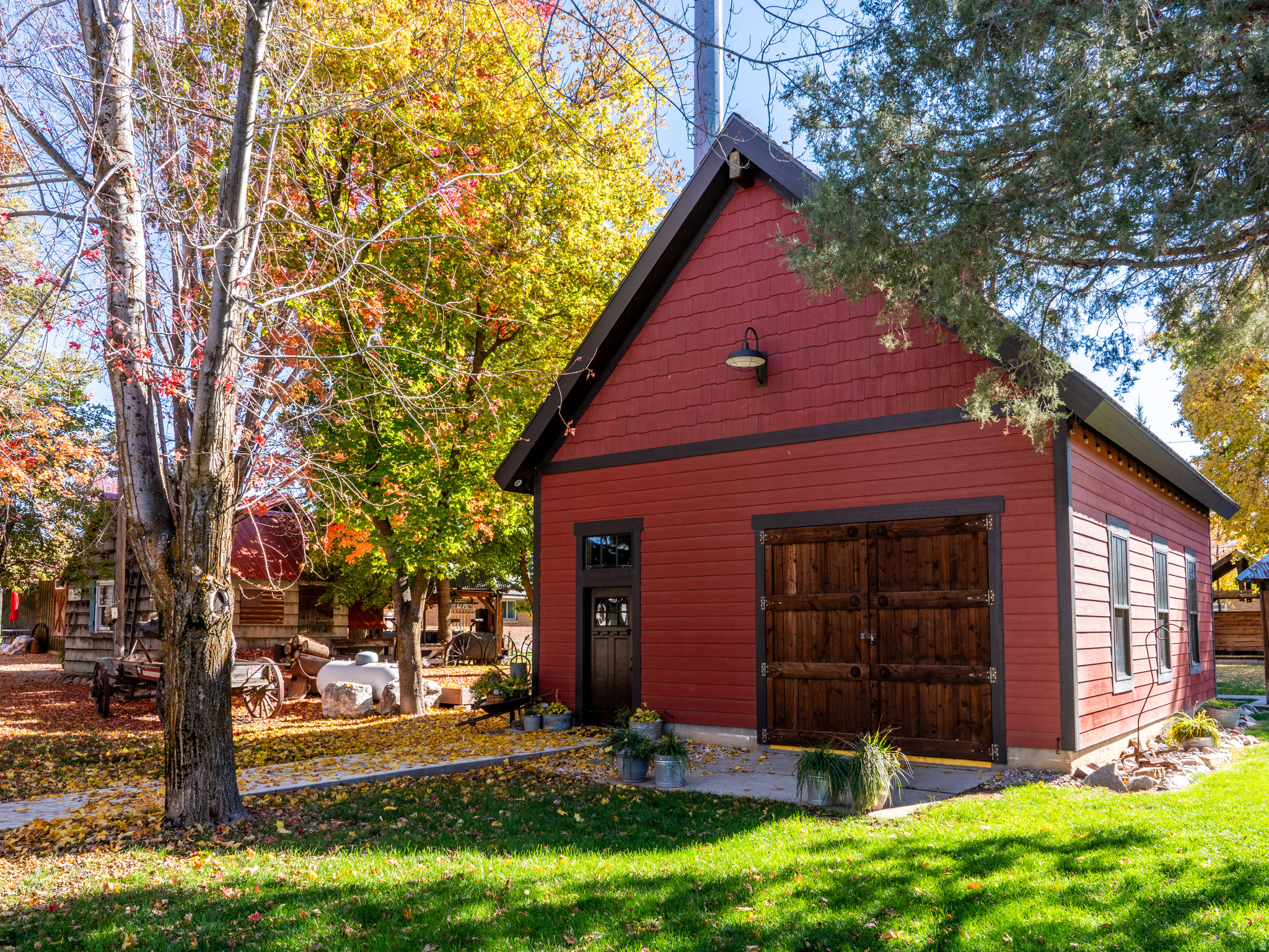 main property photo 48
