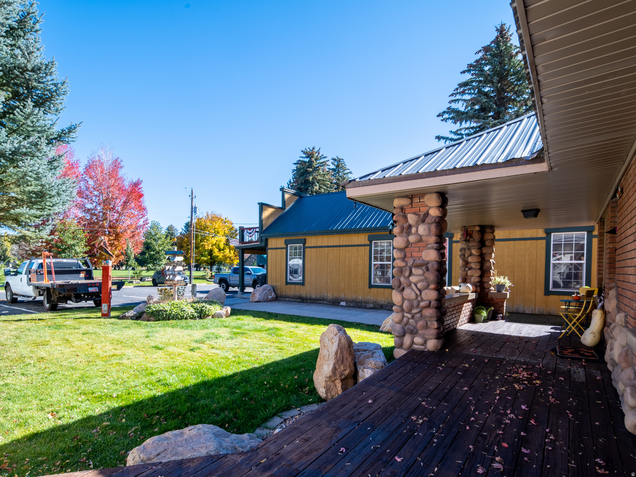 main property photo 24