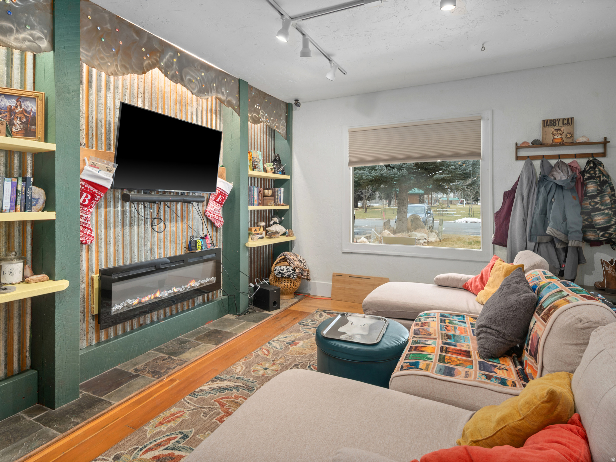 main property photo 29