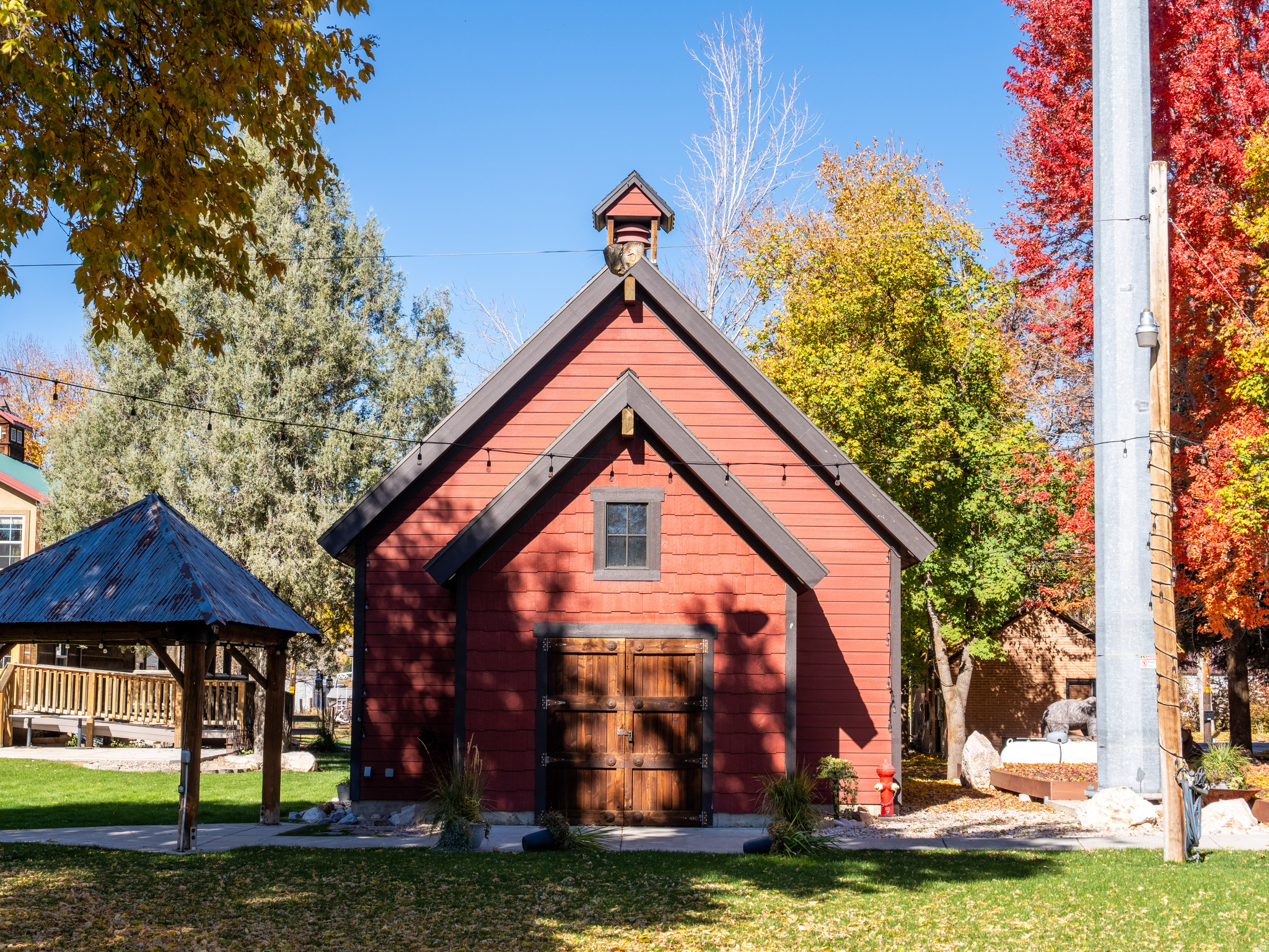 main property photo 45