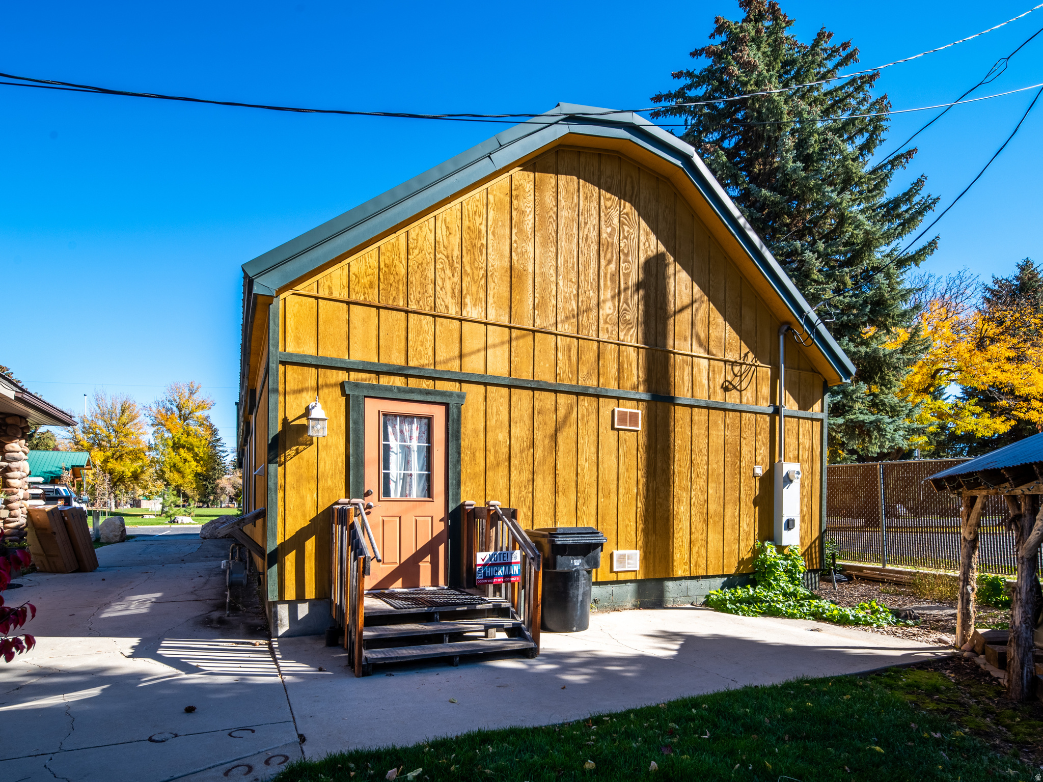main property photo 5
