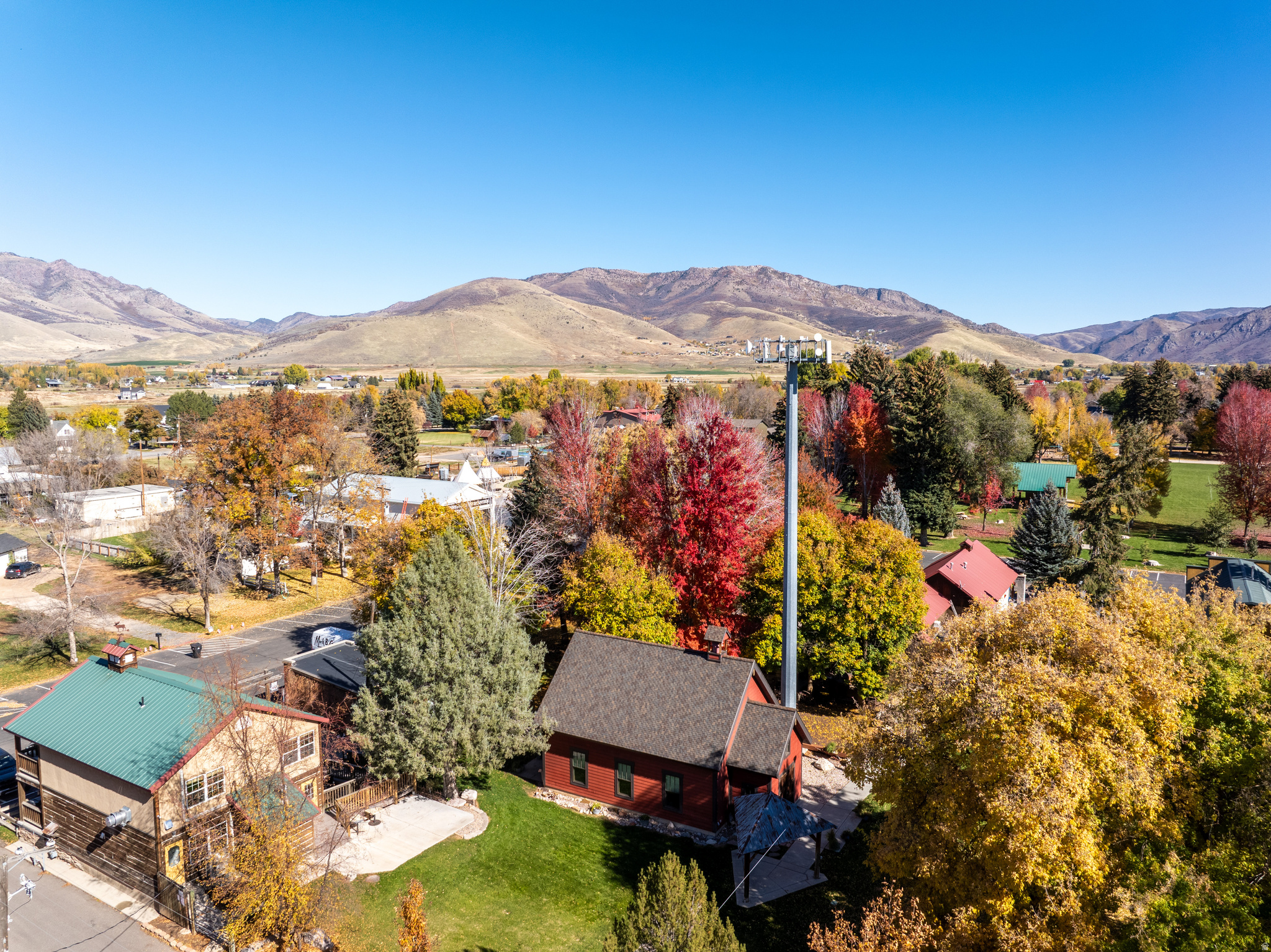 main property photo 50