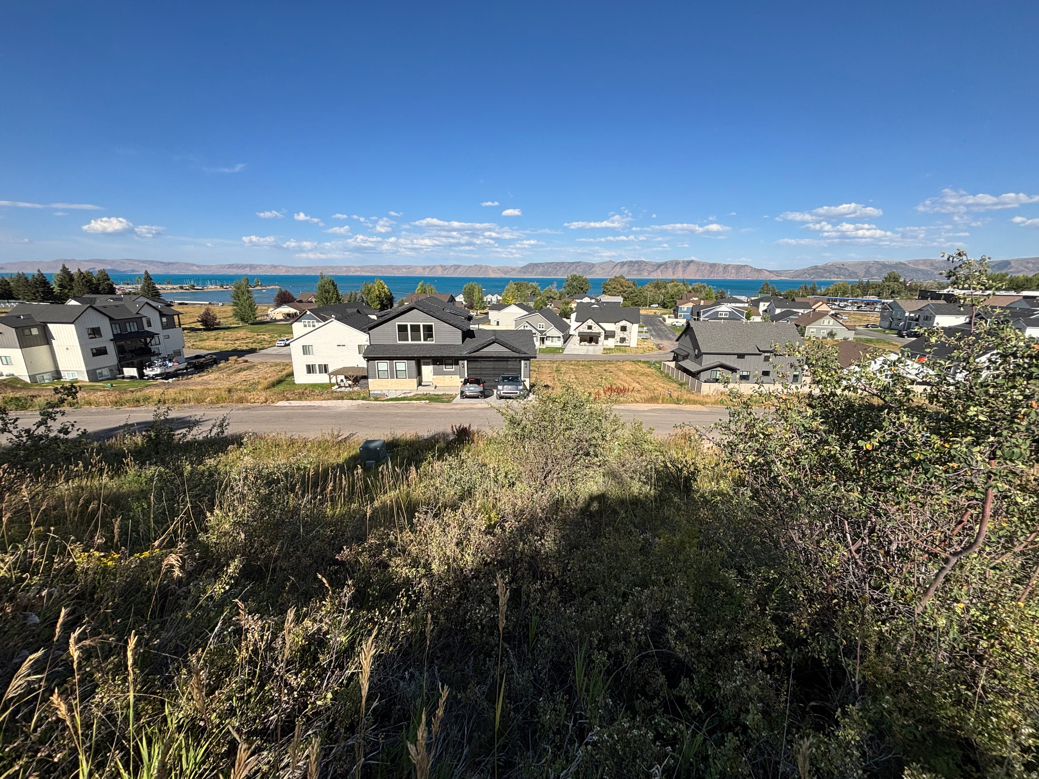 main property photo 11