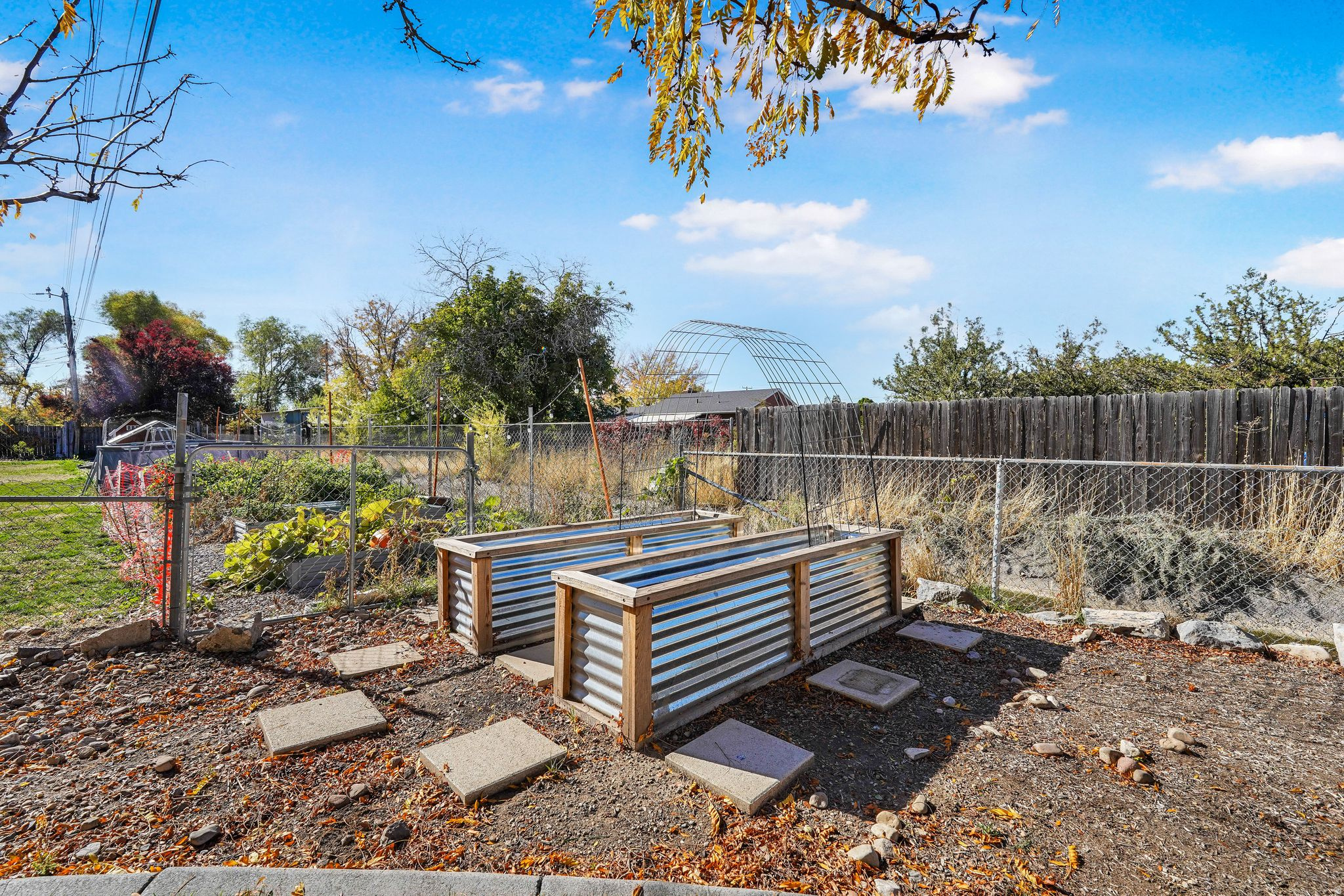 main property photo 20