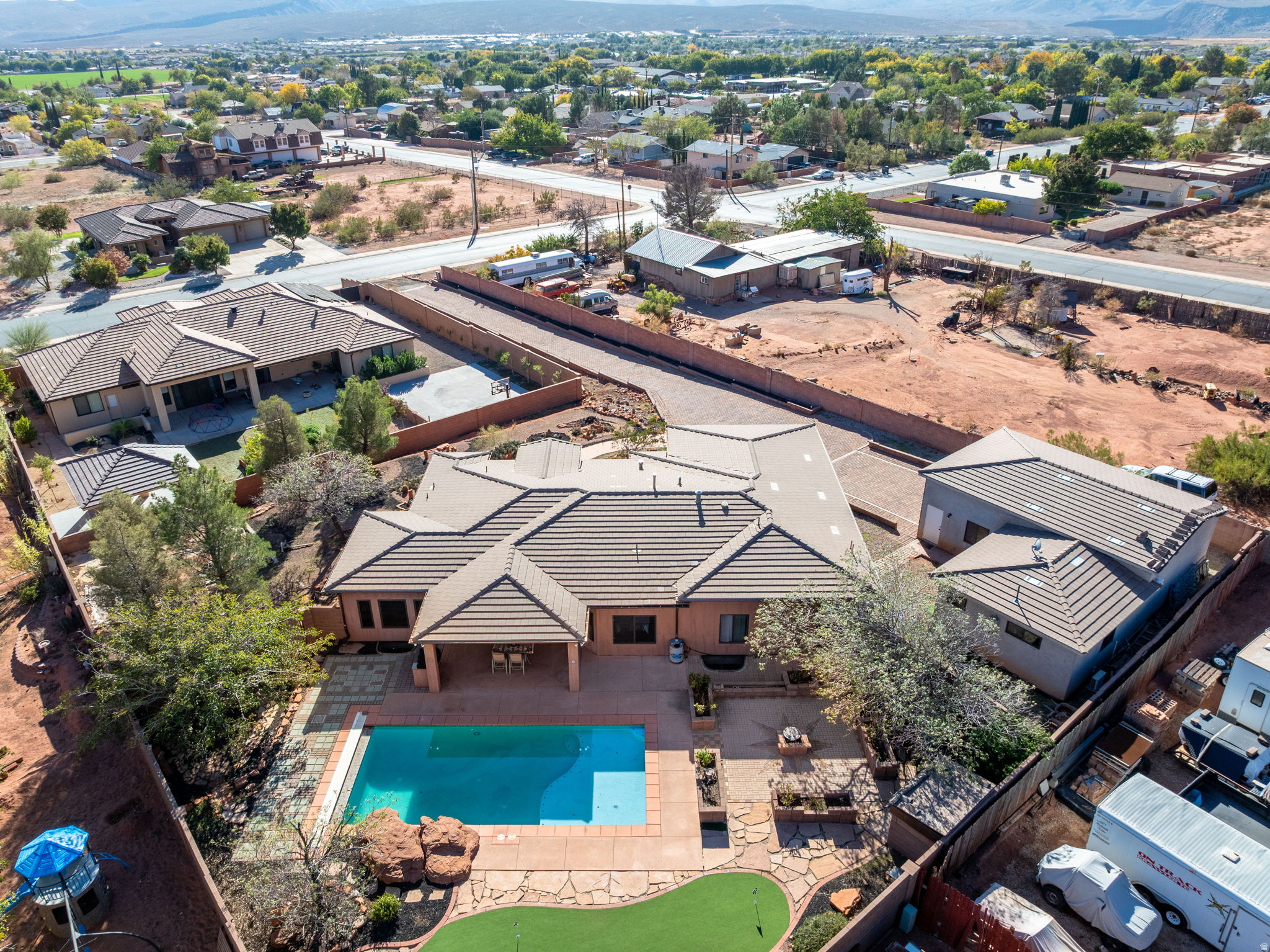 main property photo 56