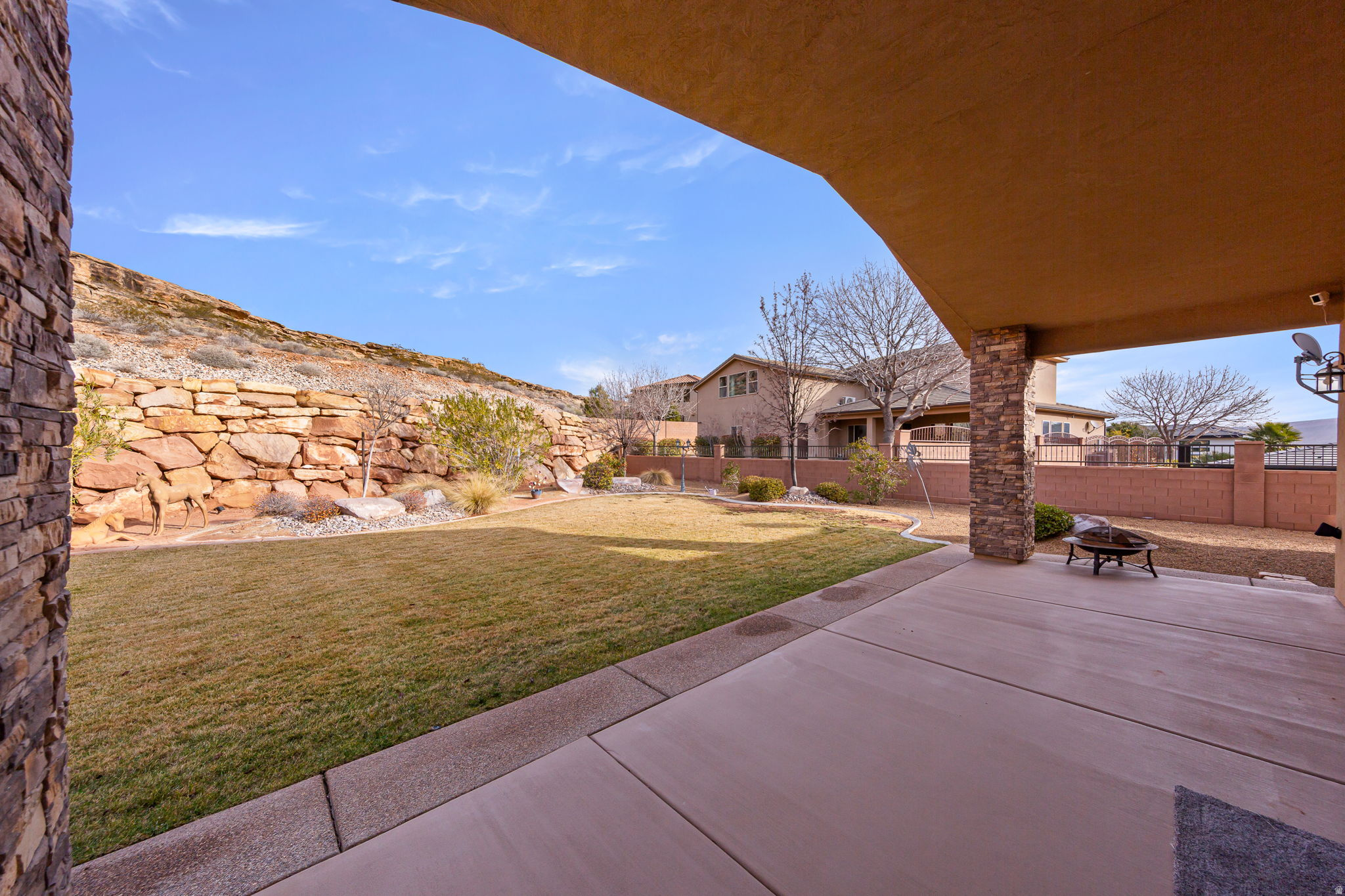 main property photo 22