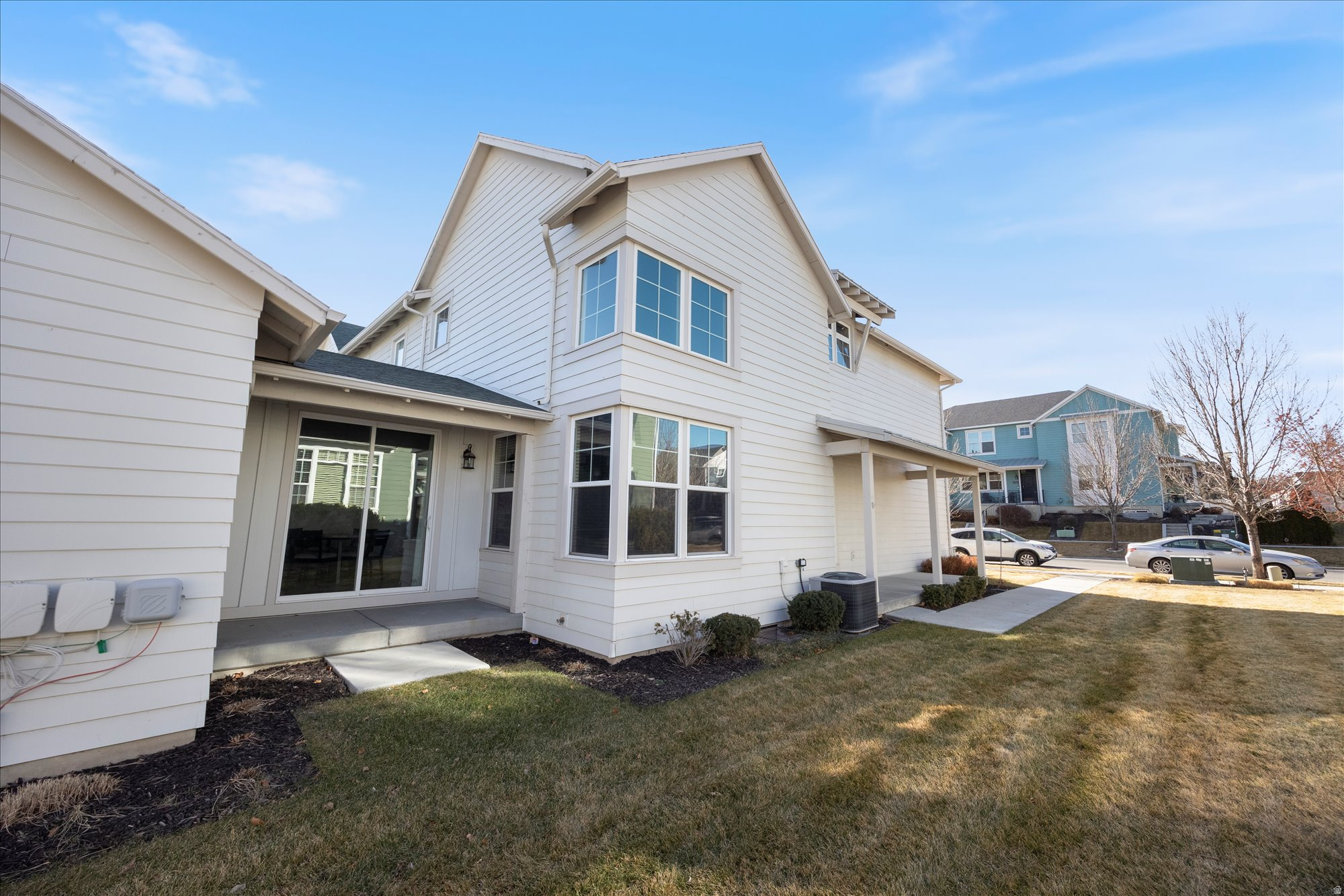 main property photo 28