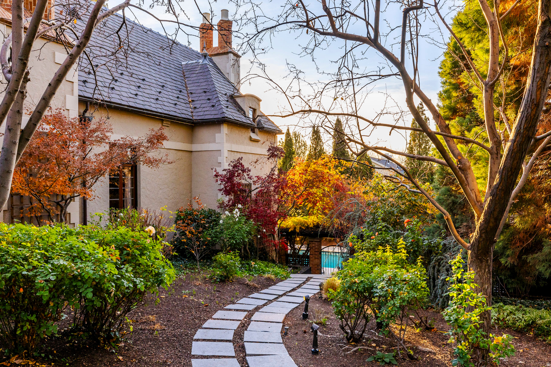 main property photo 11