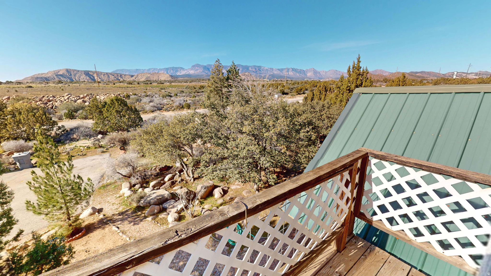 main property photo 18