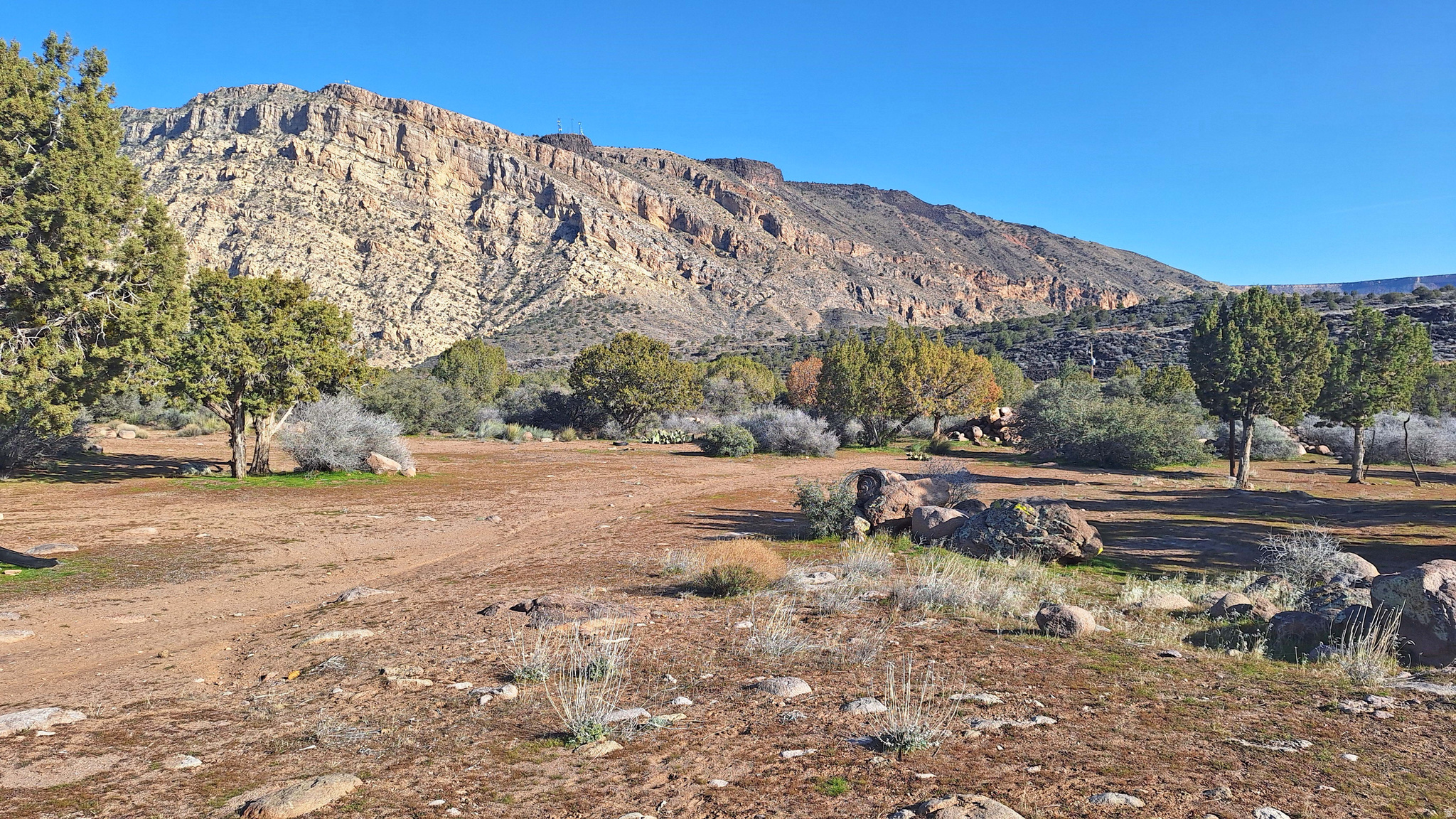 main property photo 44