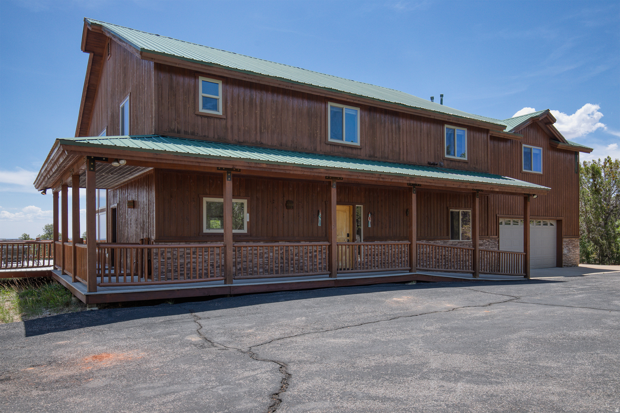 main property photo 11