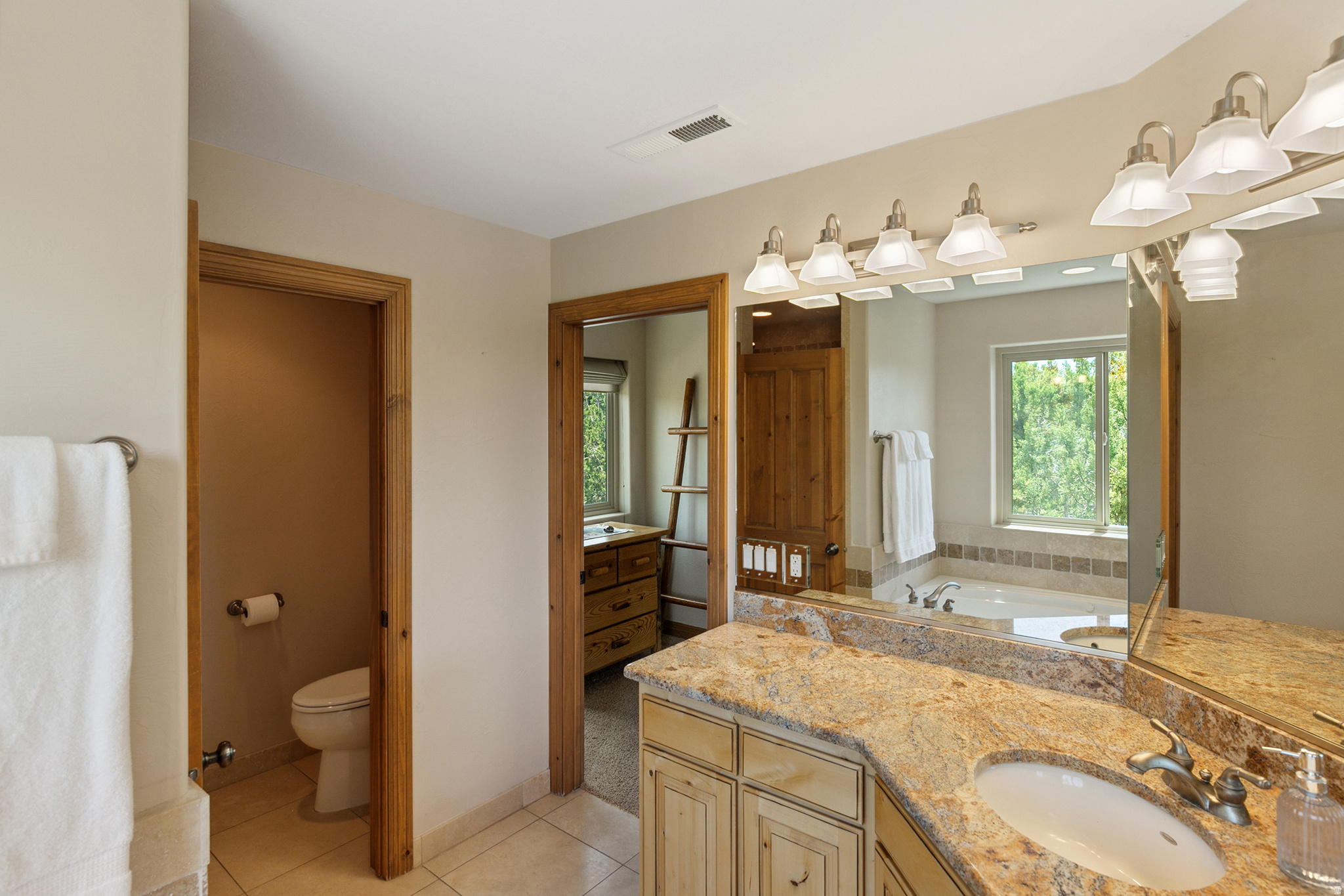 main property photo 74