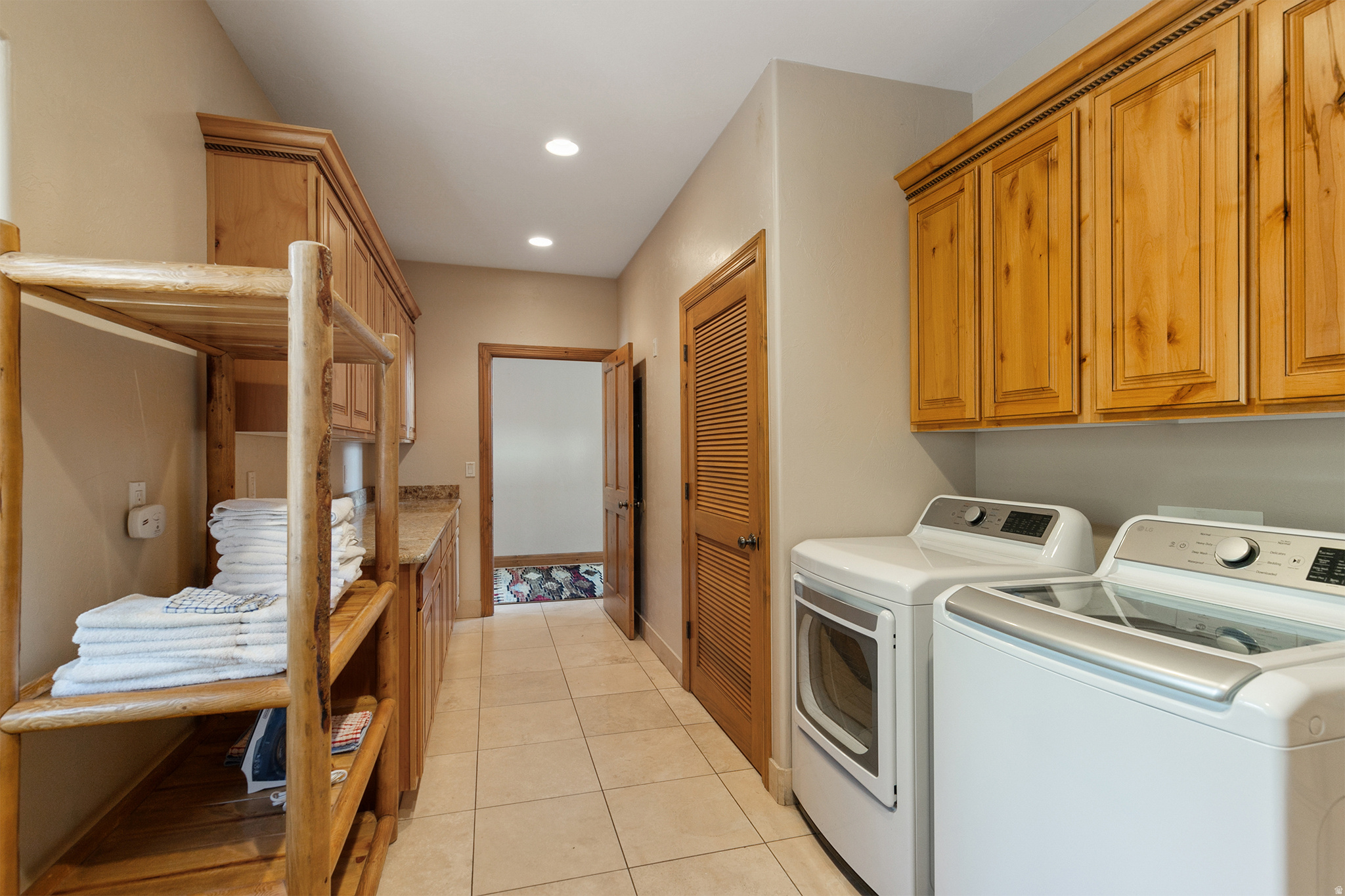 main property photo 78