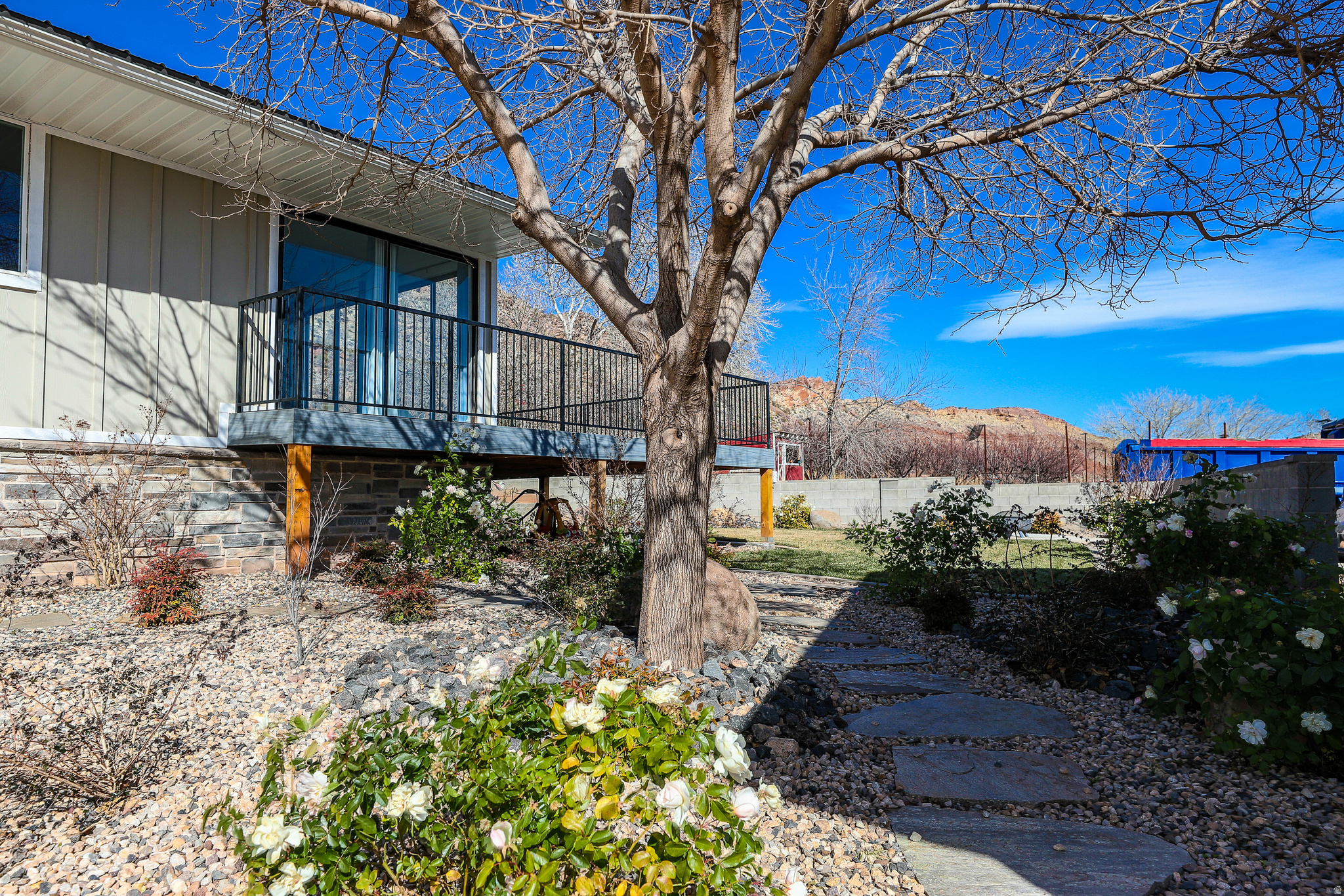 main property photo 44